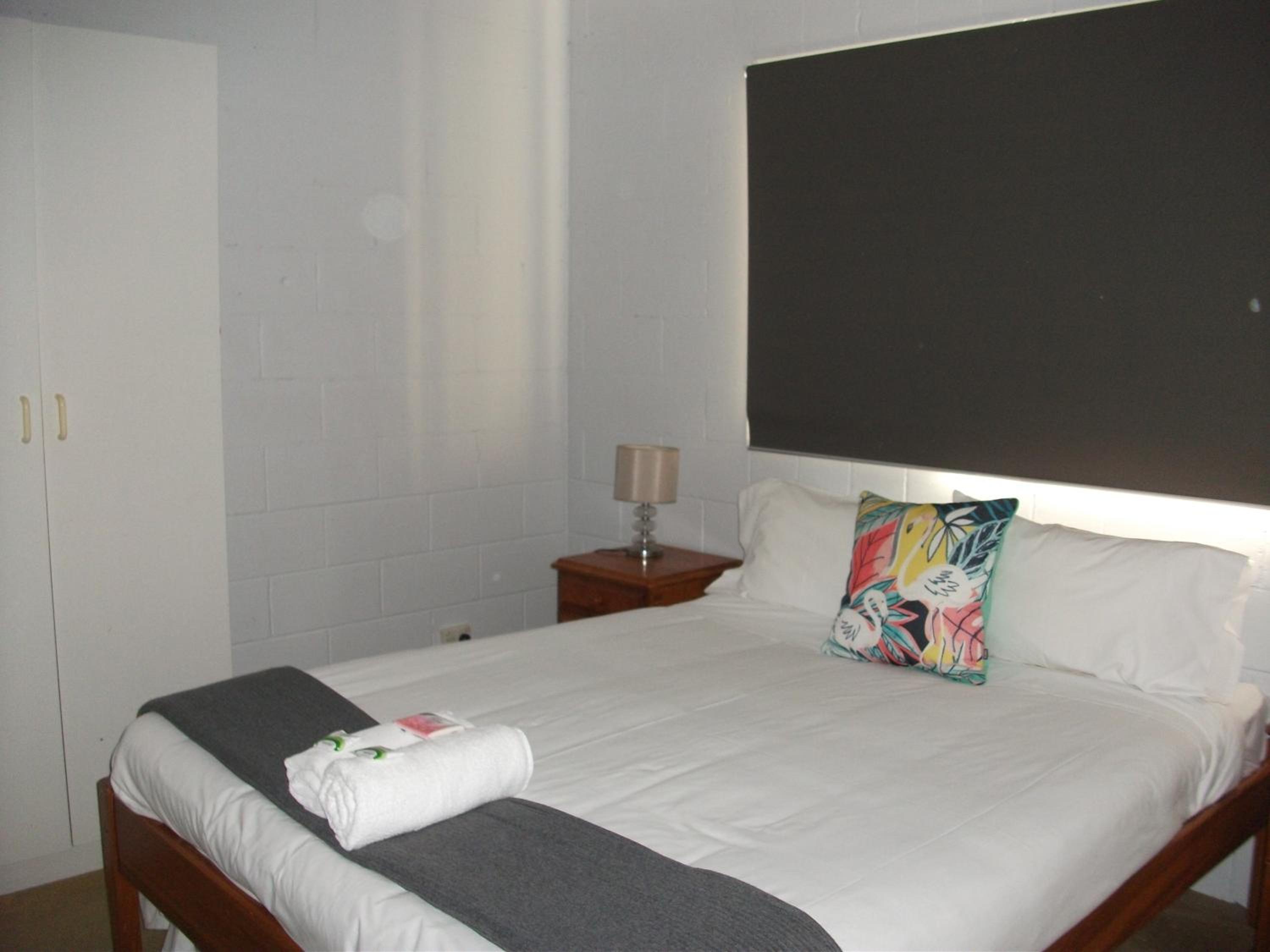Beerwah Glasshouse Motel