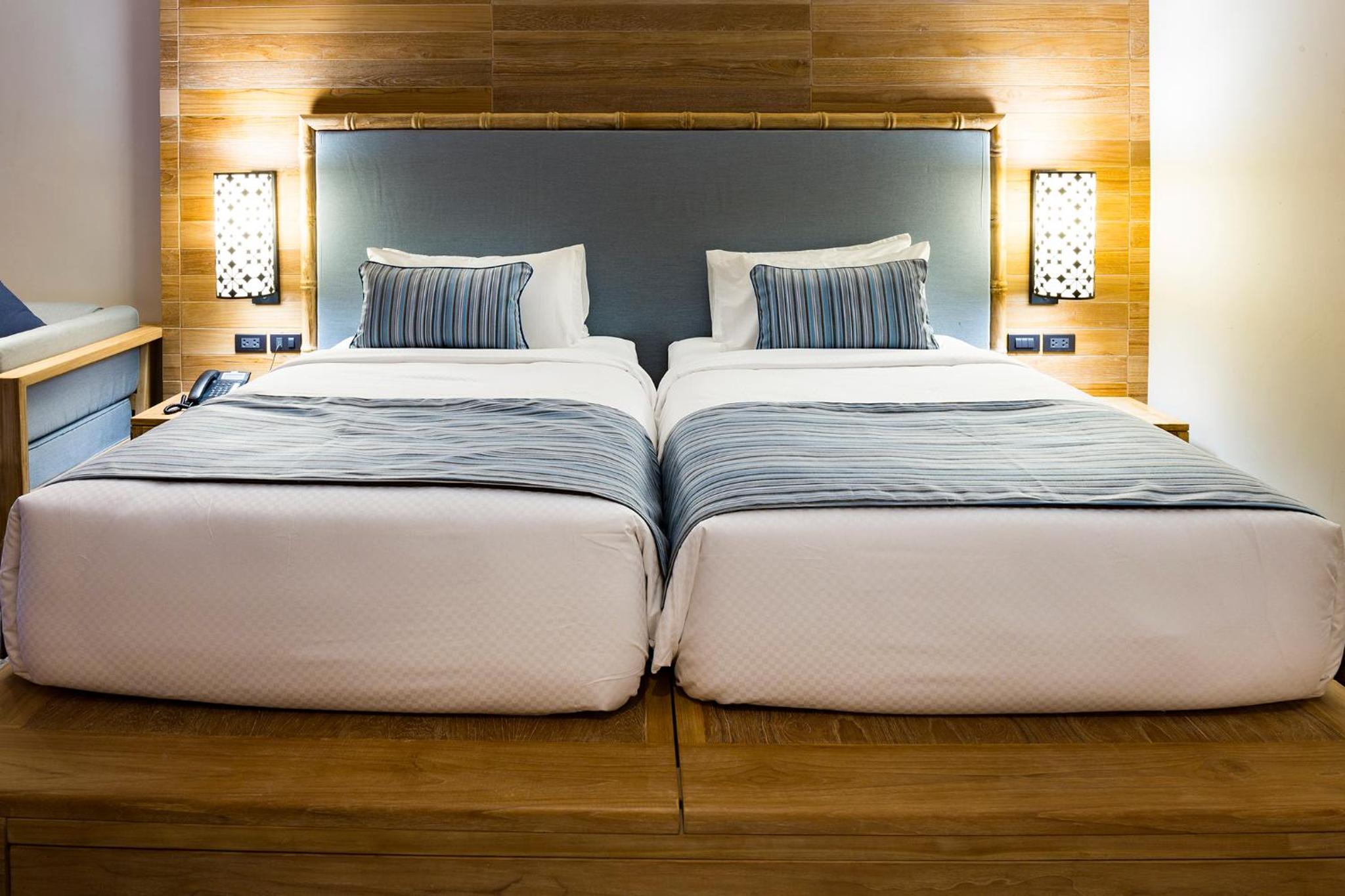 AKIRA Lipe Resort