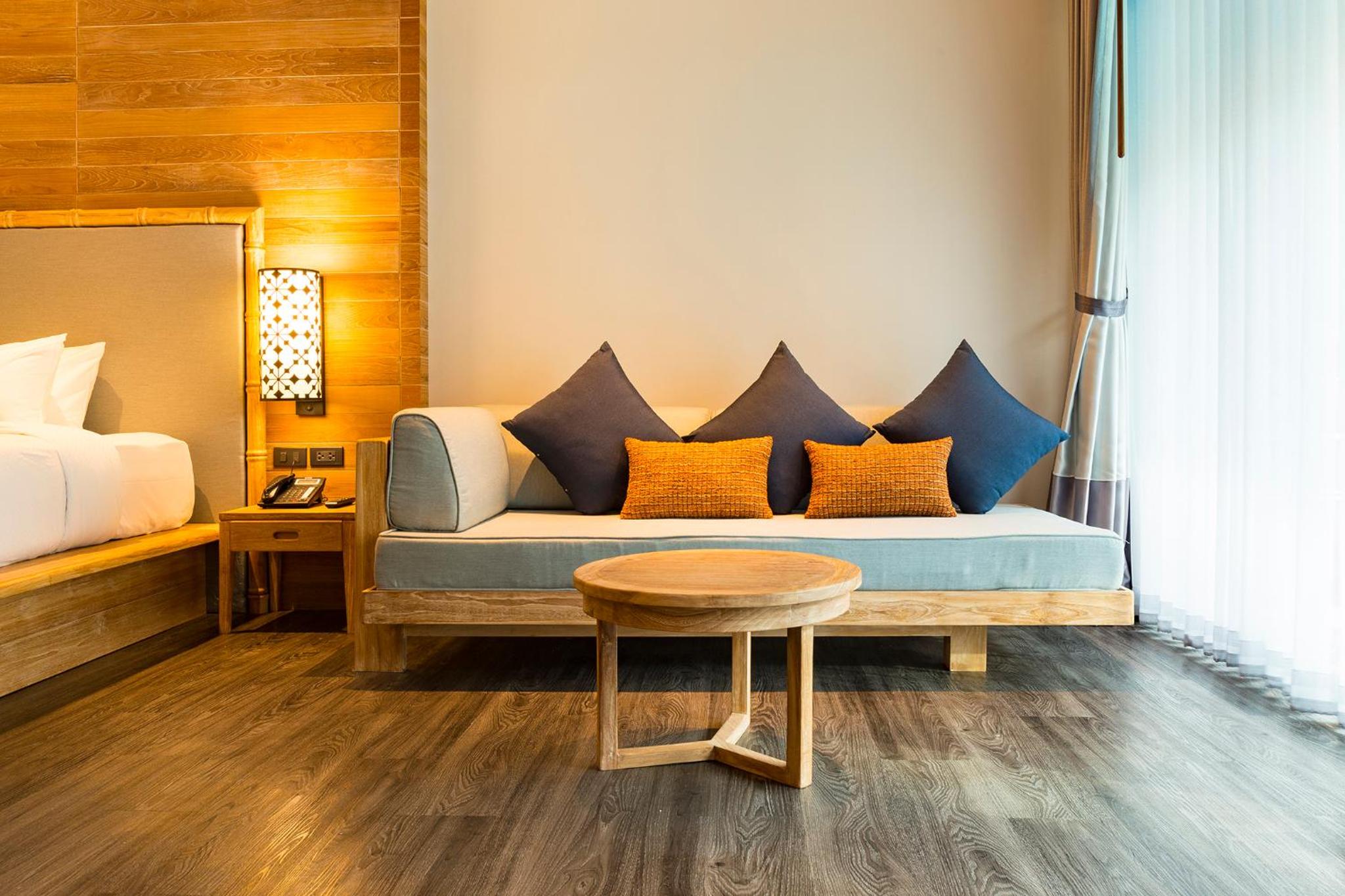 AKIRA Lipe Resort