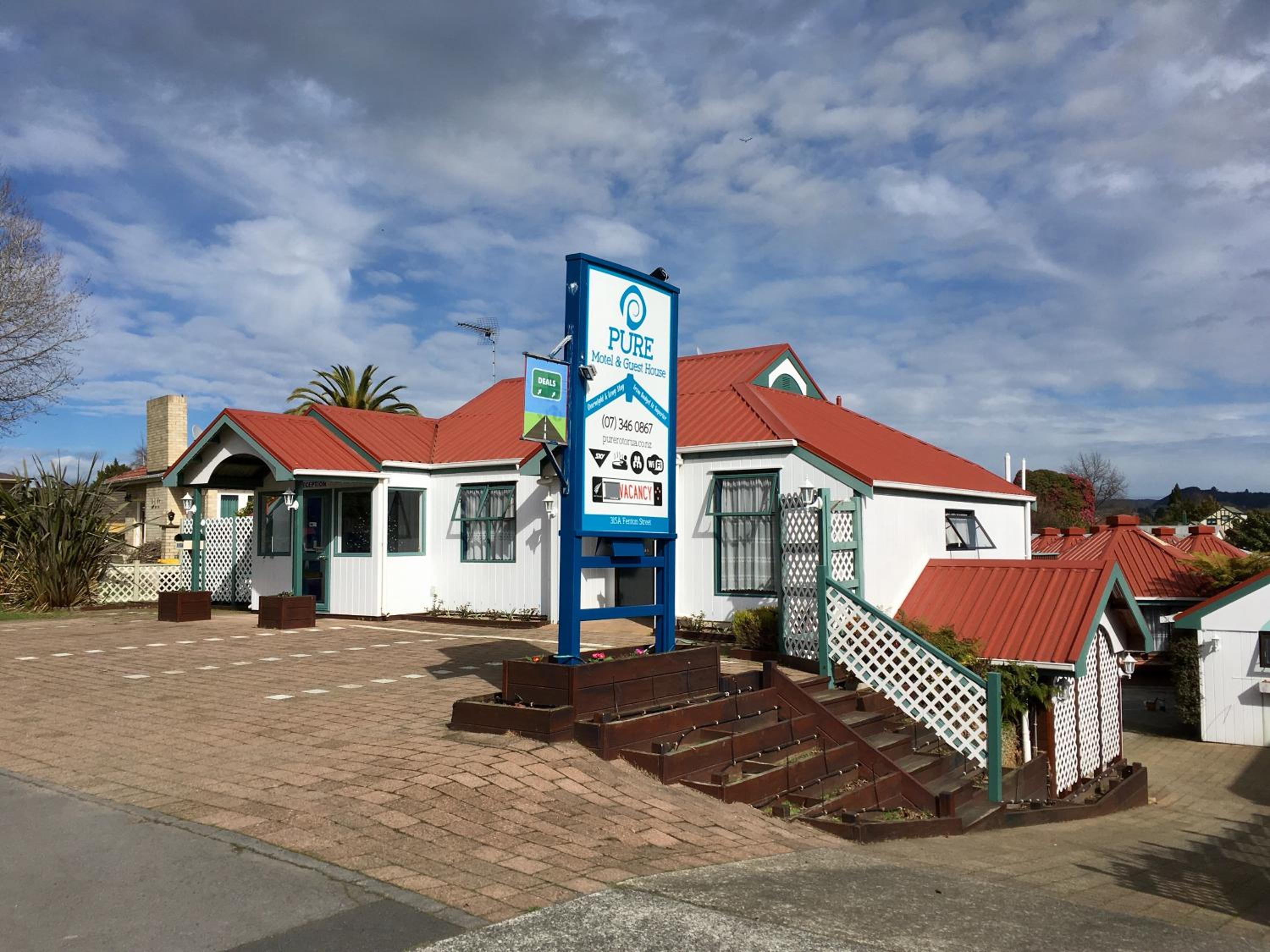 Pure Motel