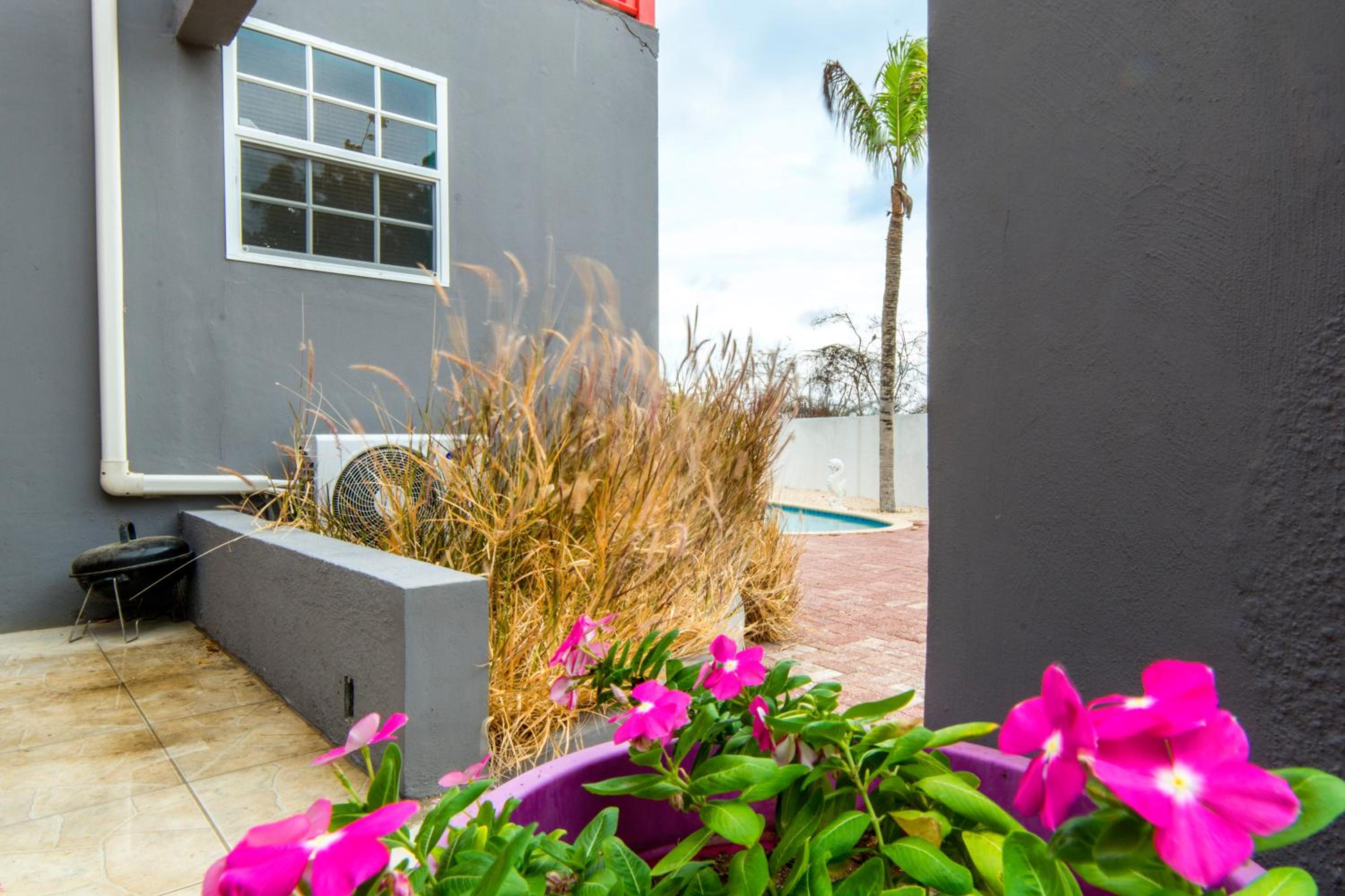 Advantage Apartments Curacao