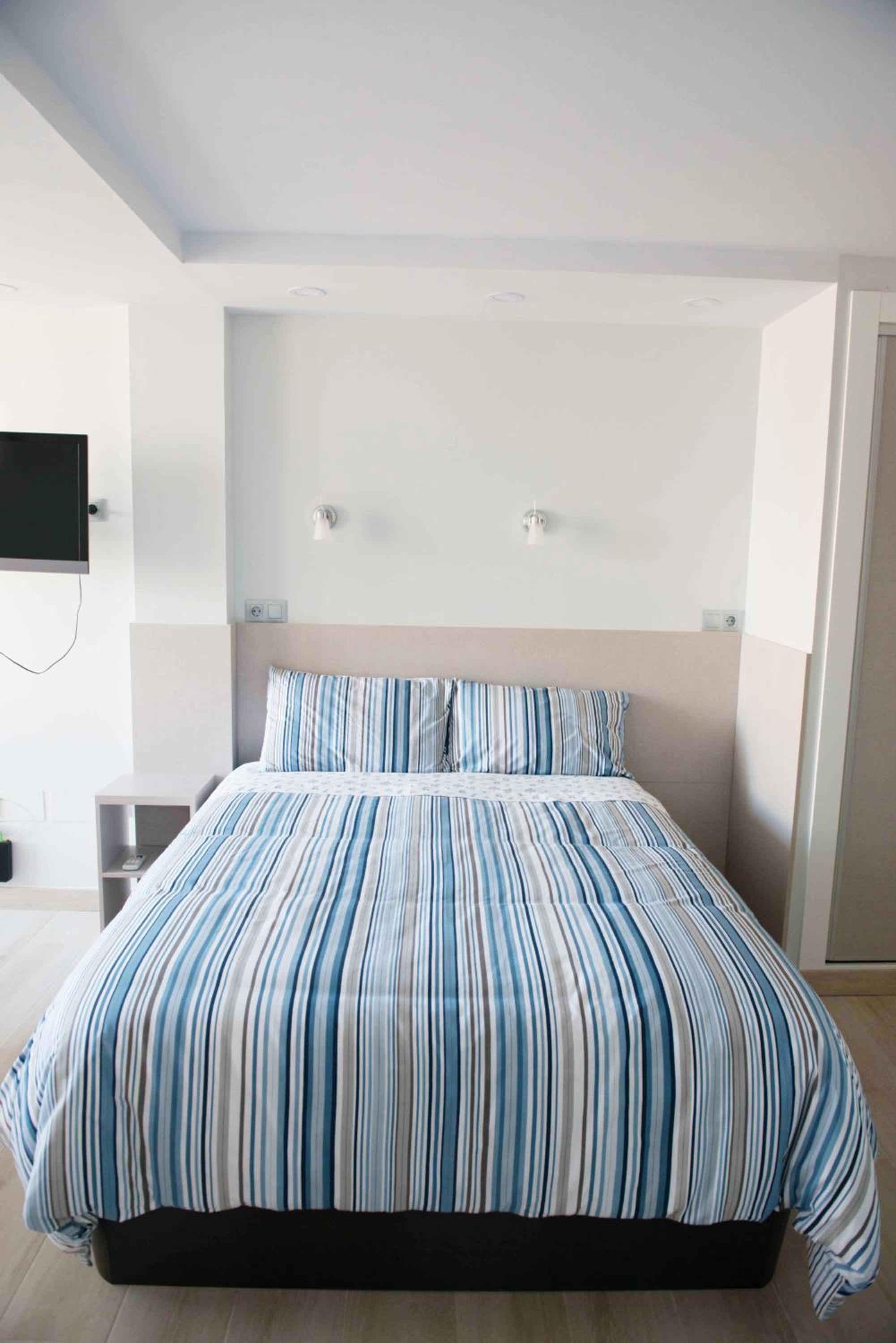 Modern & Stylish Loft with Breathtaking Views FREE WIFI - Close to the sea