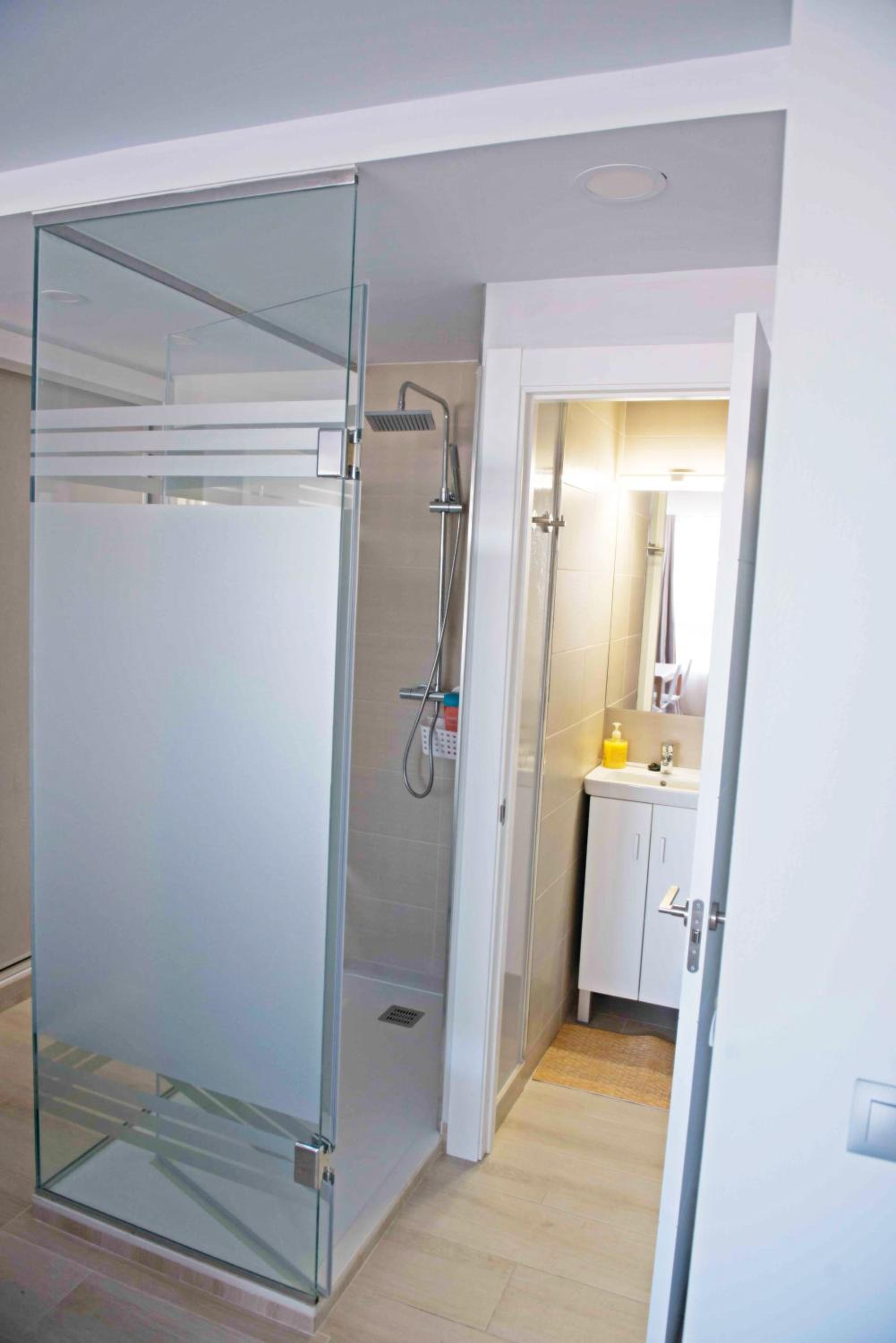Modern & Stylish Loft with Breathtaking Views FREE WIFI - Close to the sea