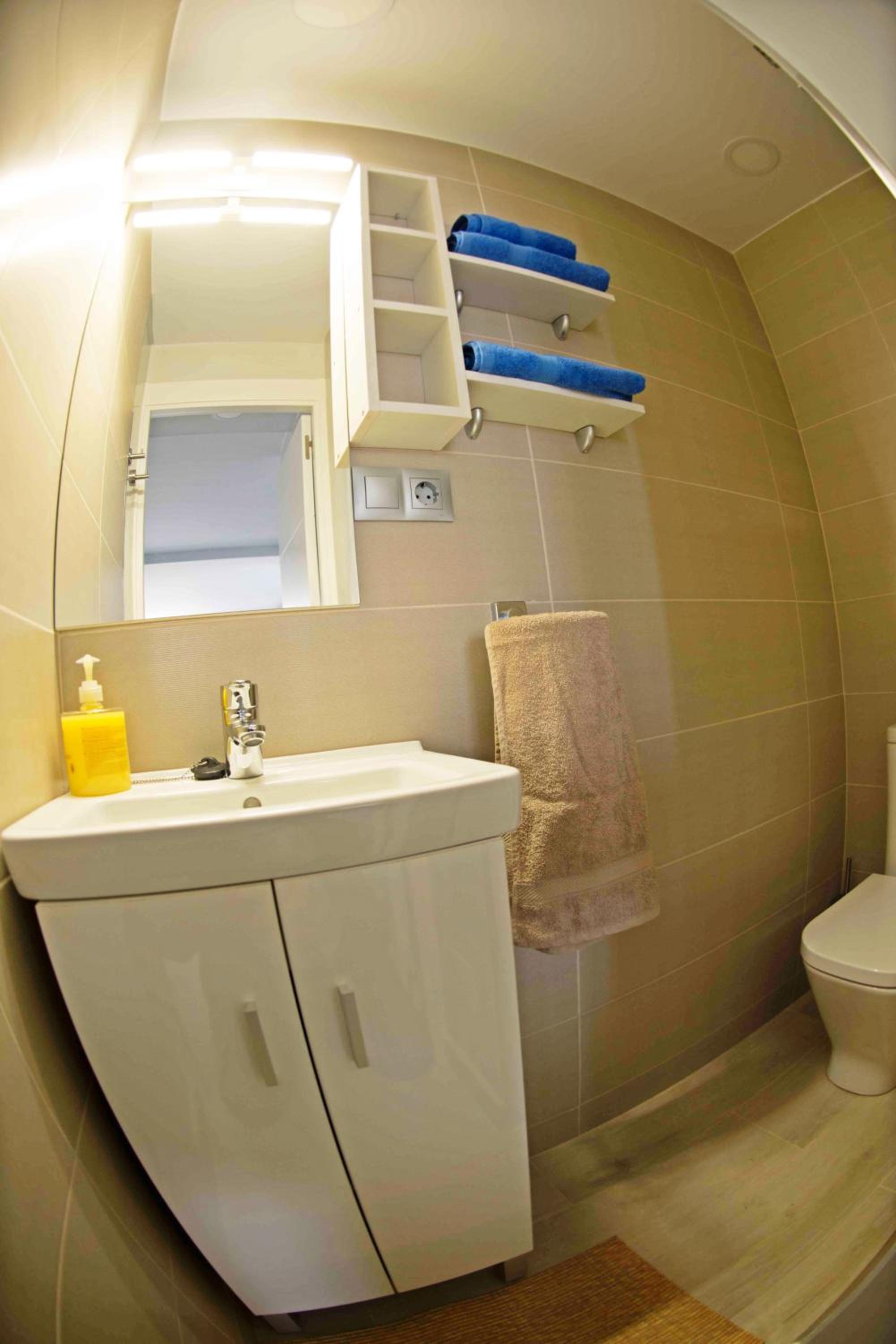 Modern & Stylish Loft with Breathtaking Views FREE WIFI - Close to the sea