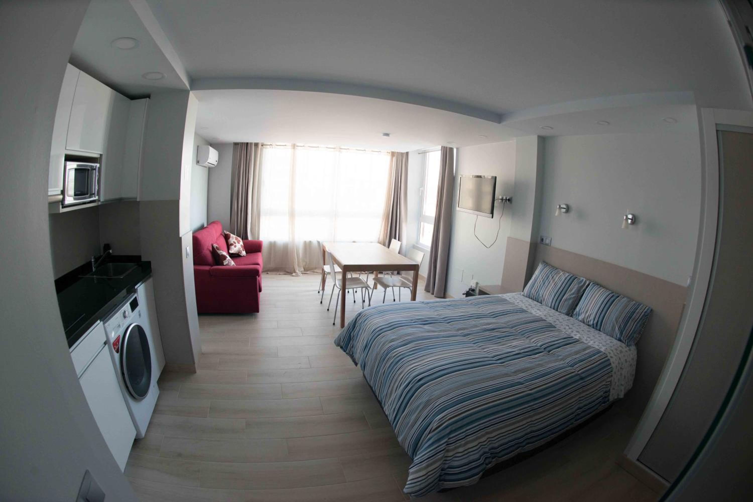 Modern & Stylish Loft with Breathtaking Views FREE WIFI - Close to the sea