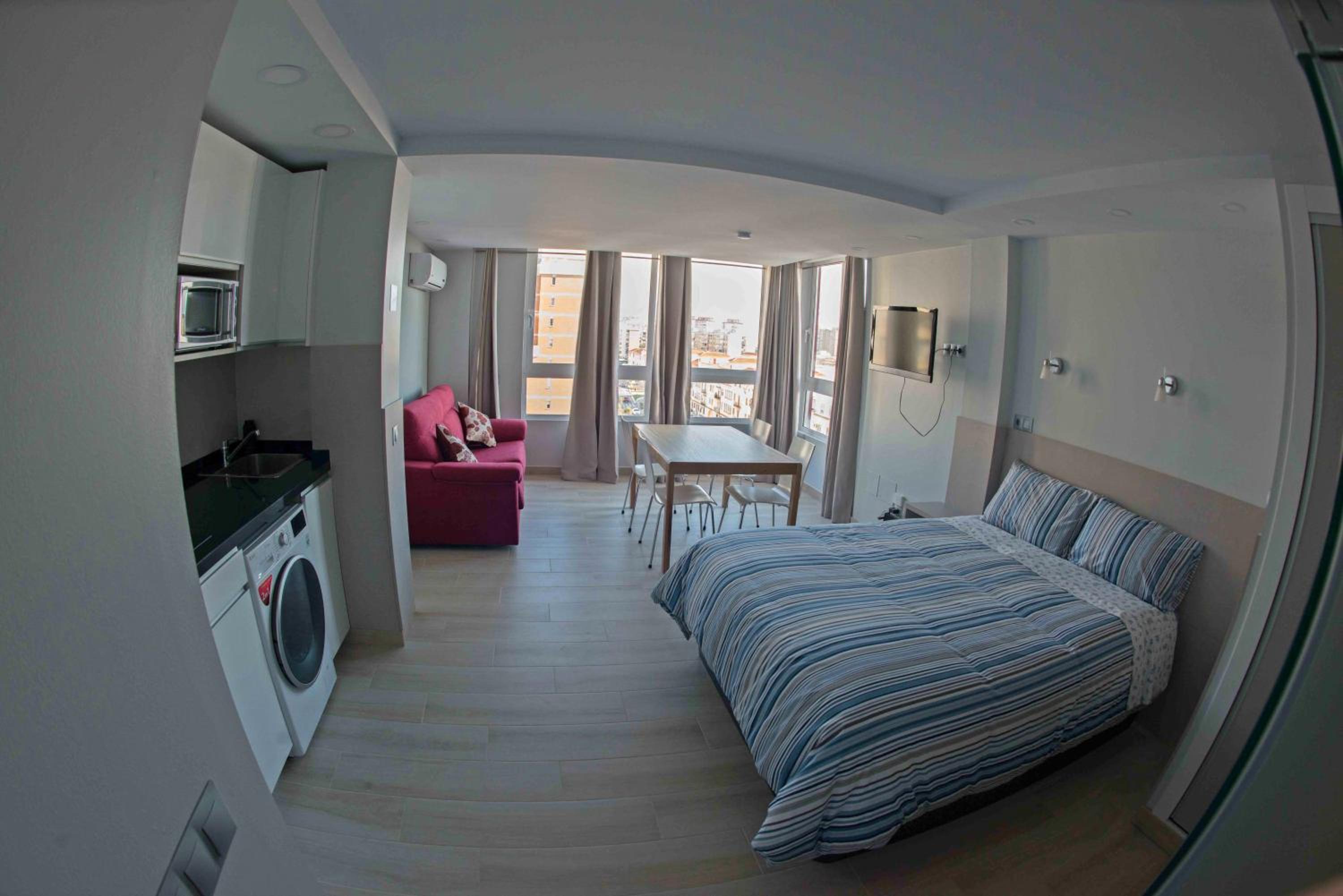 Modern & Stylish Loft with Breathtaking Views FREE WIFI - Close to the sea