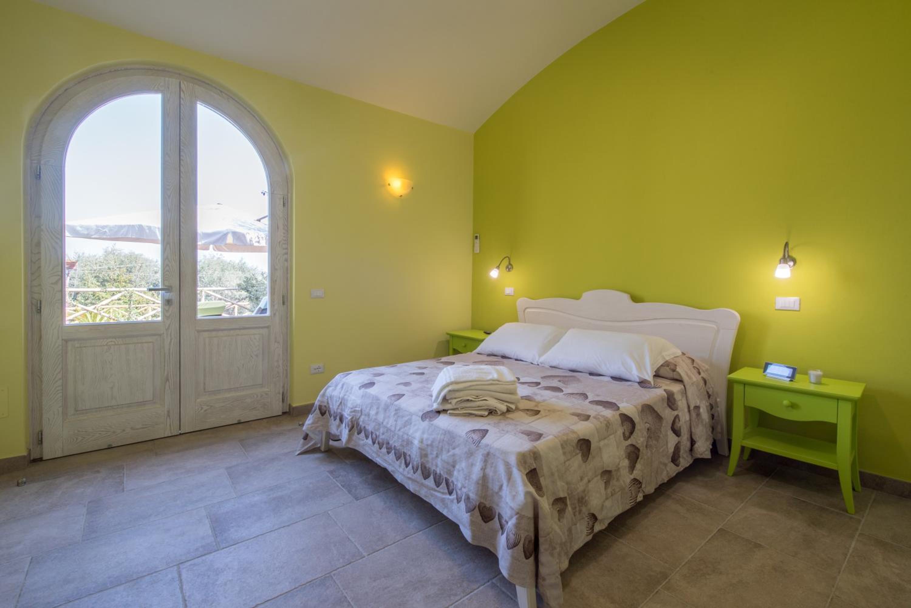 Villa Mami Luroviga