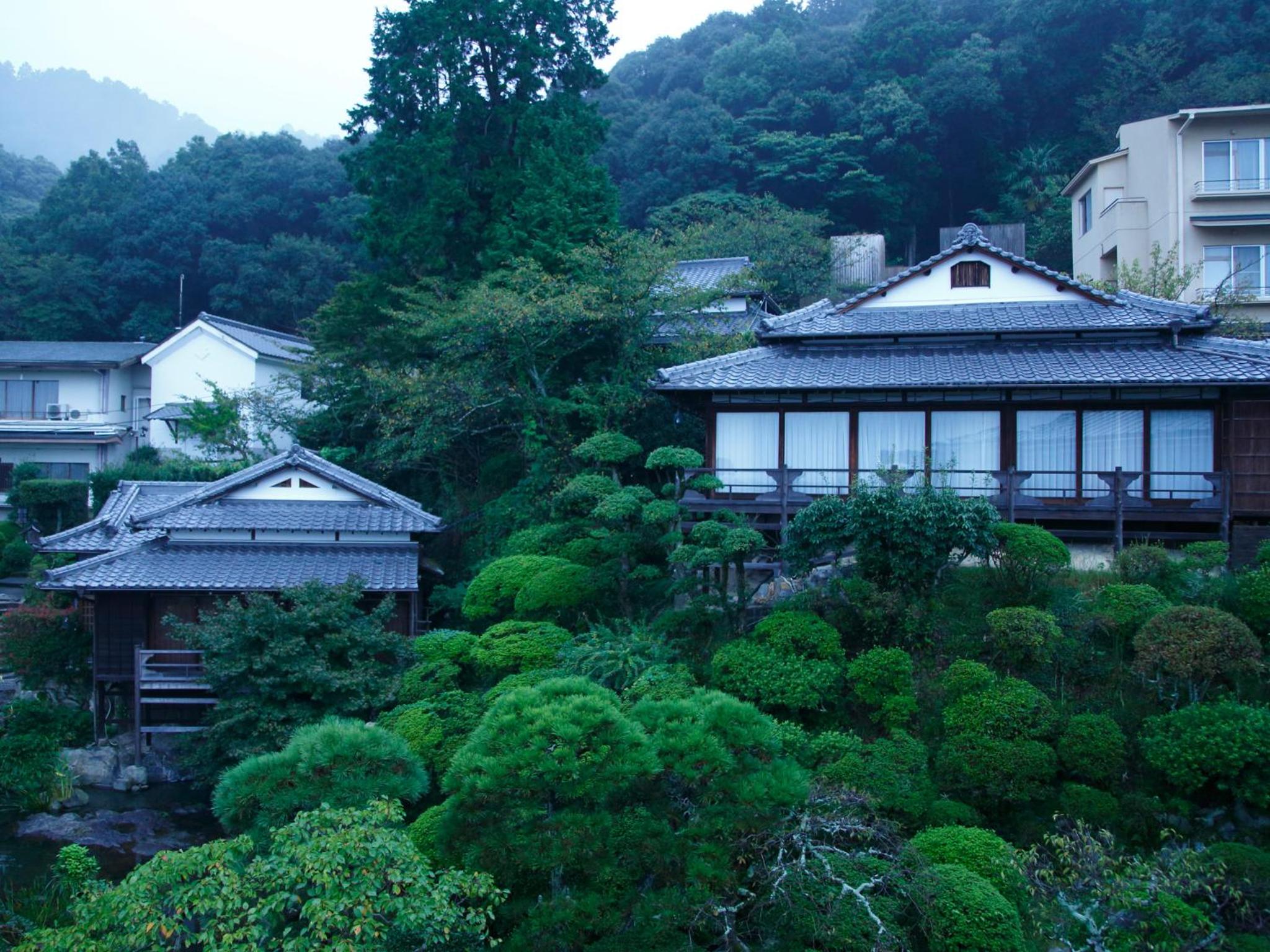 Kotohira Kadan