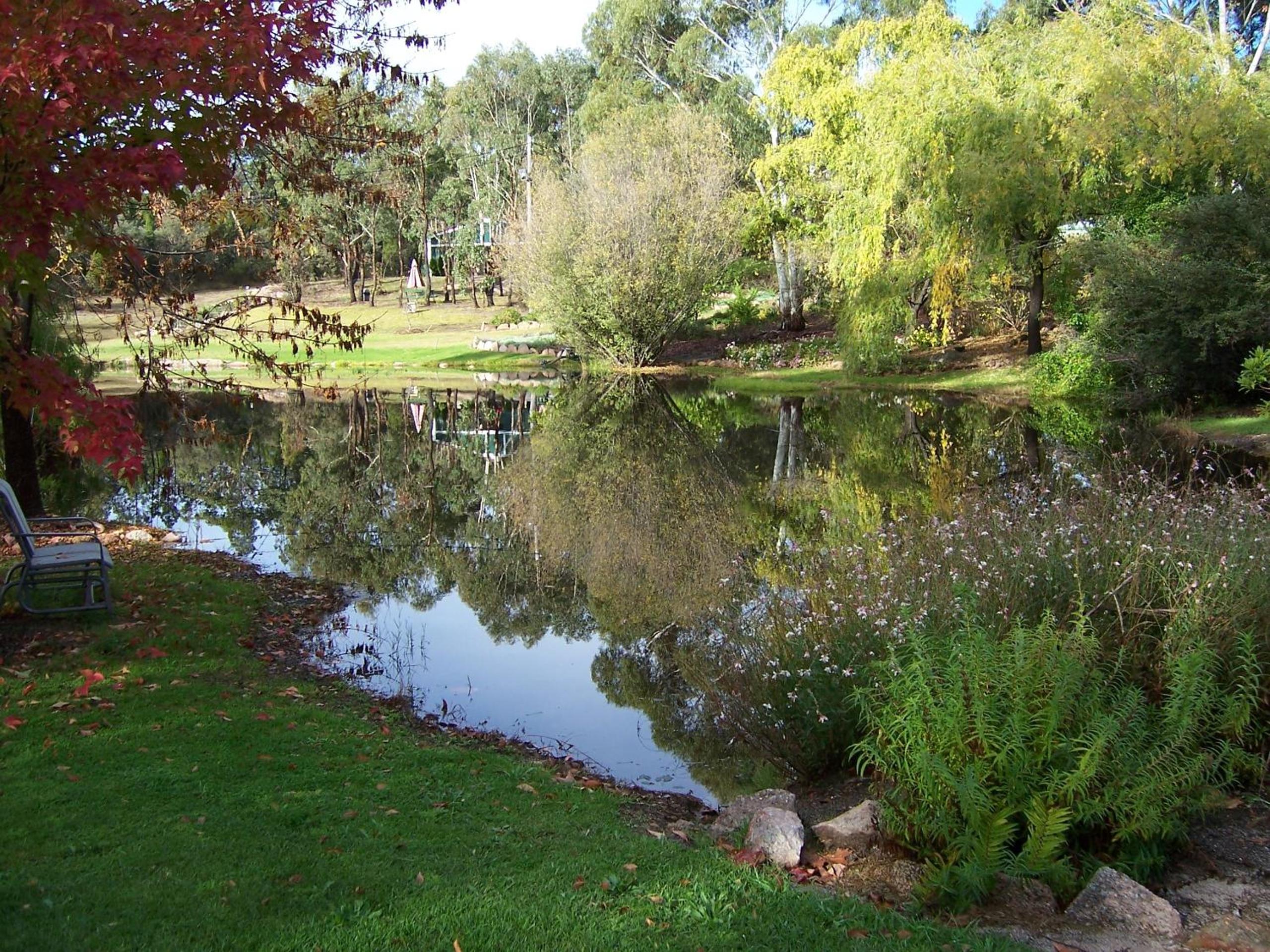 Granite Gardens Cottages & Lake Retreat