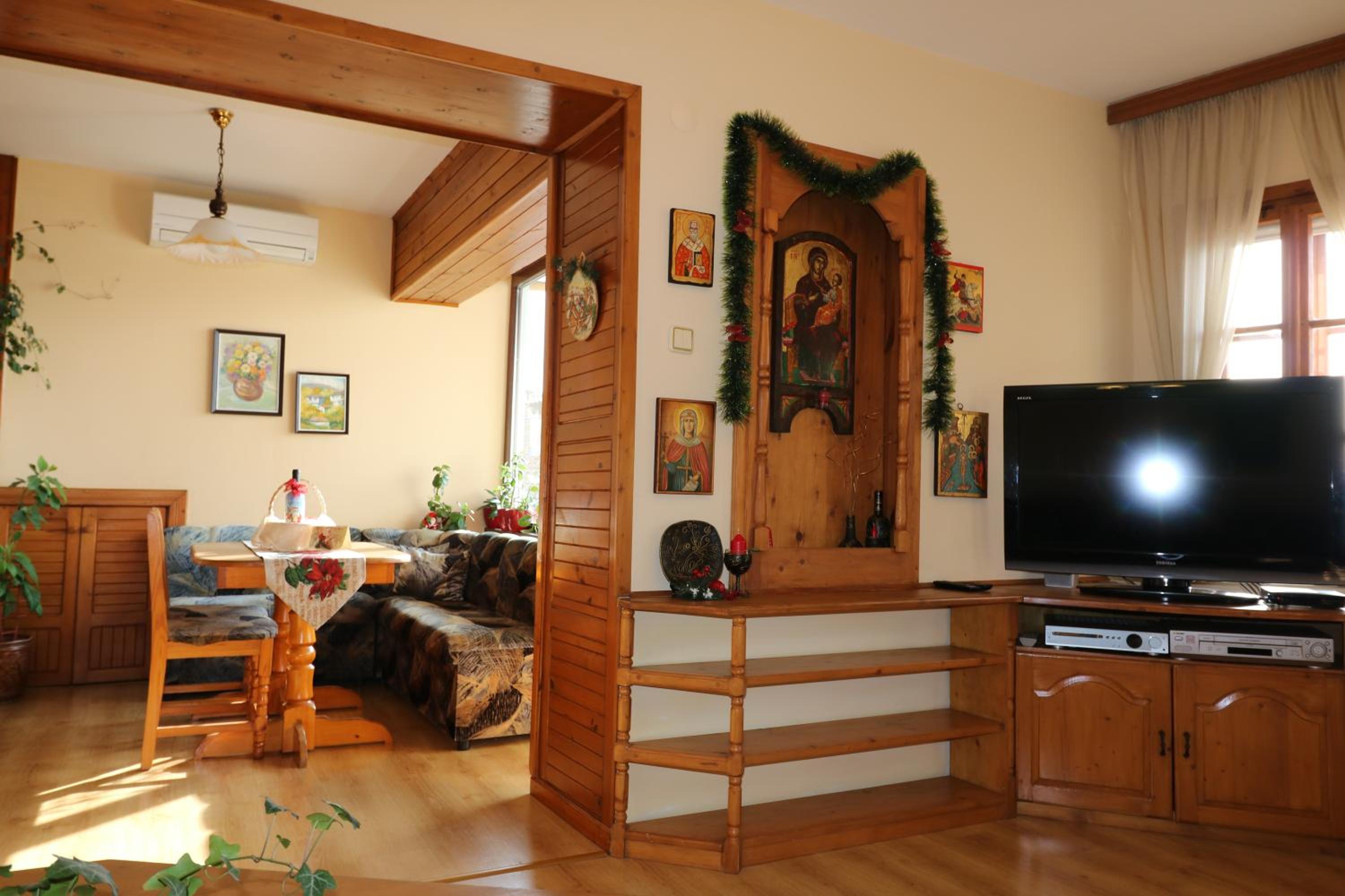 Divna Guest House