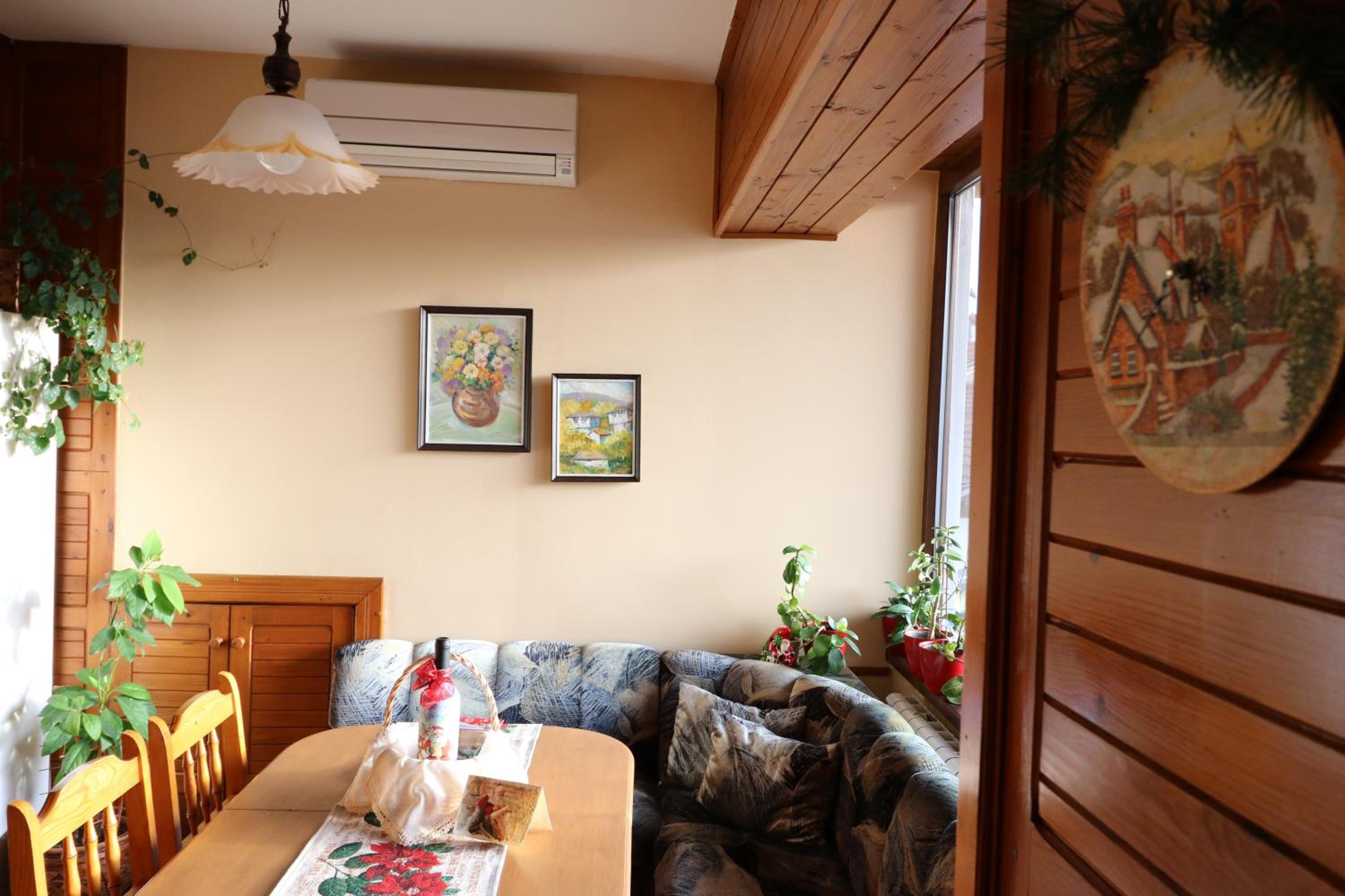 Divna Guest House