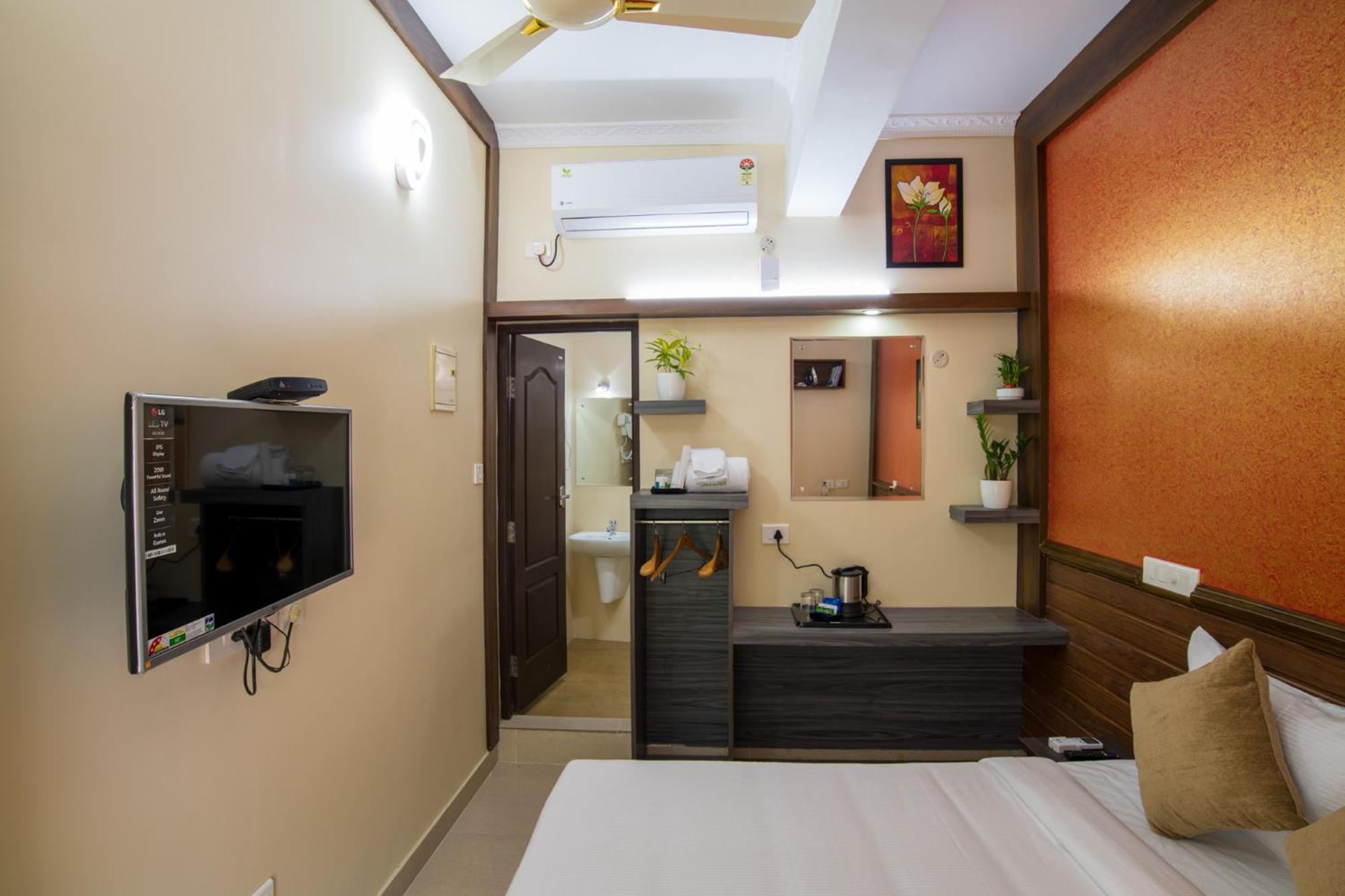 Cochin Vacations - Gems 9 Airport Hotel - Property Image 3