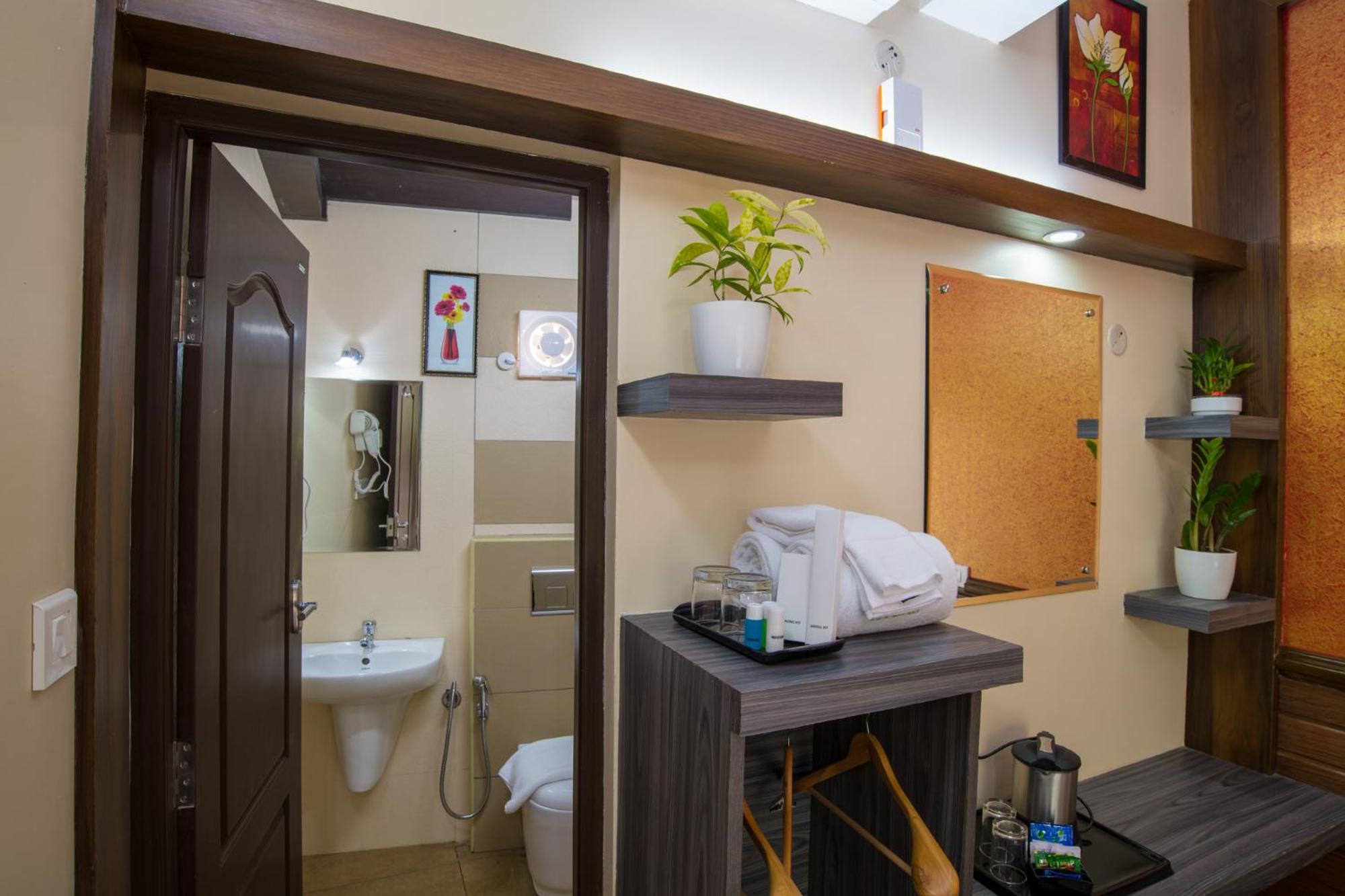 Cochin Vacations - Gems 9 Airport Hotel - Property Image 4