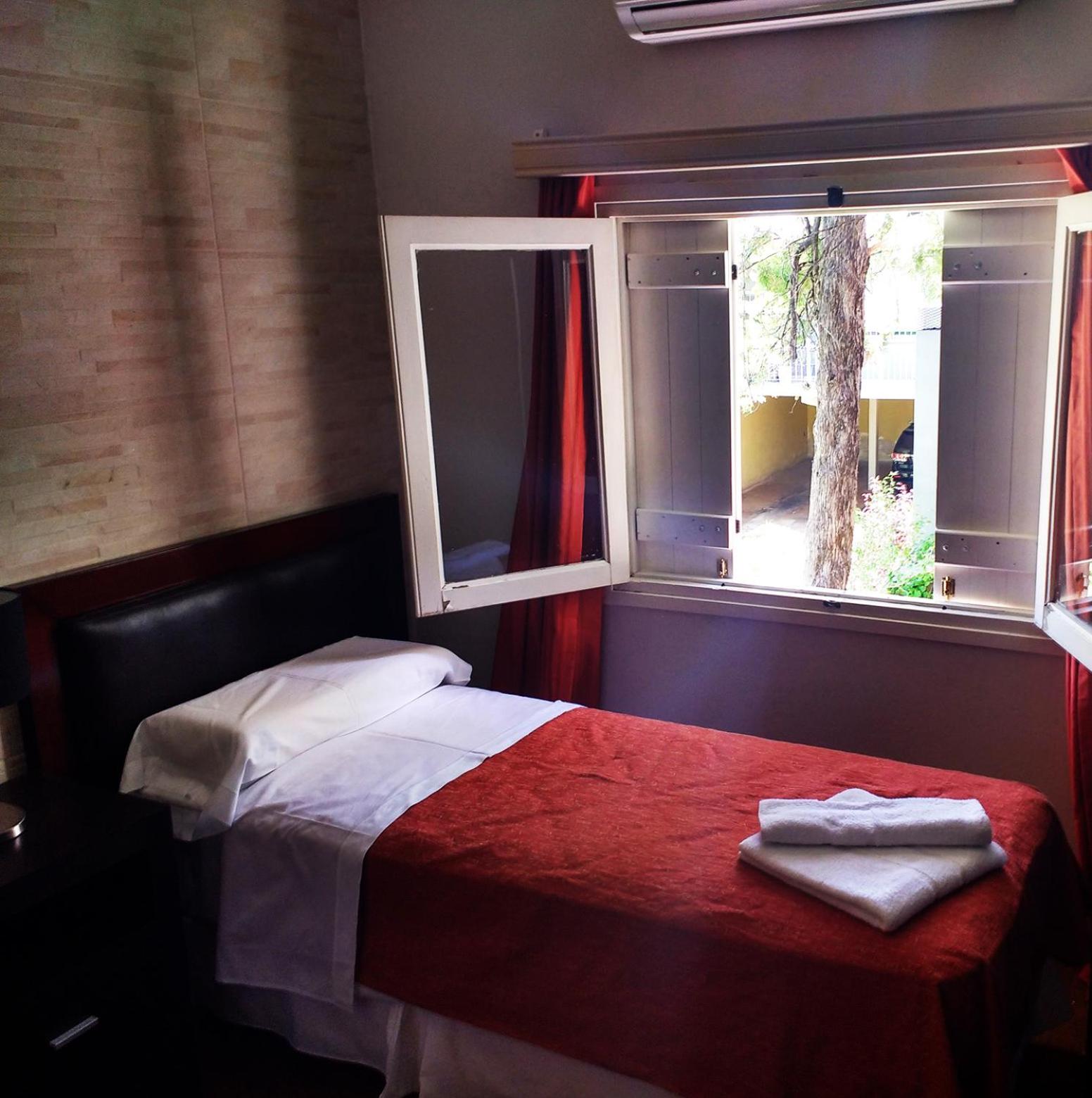 hotel room