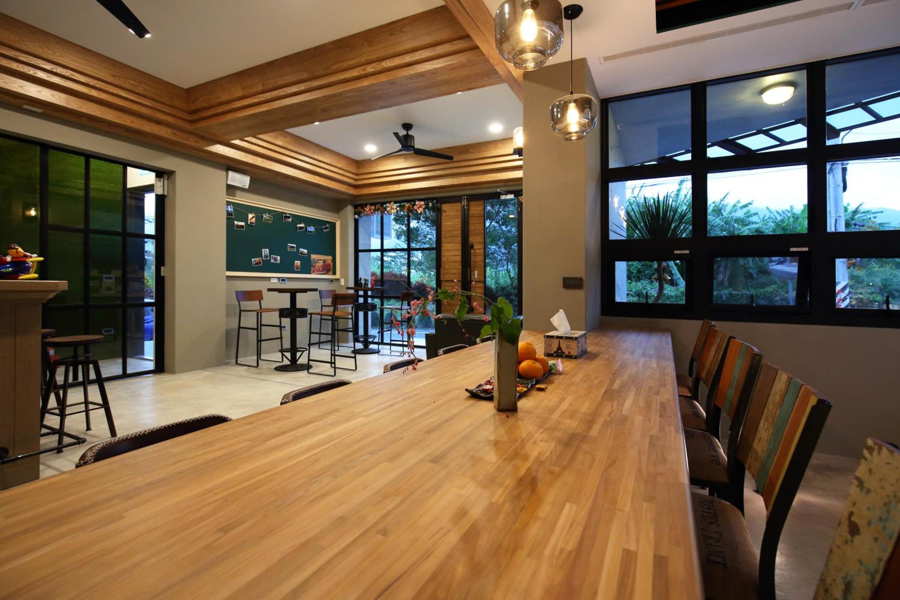 MIDORI Hostel
