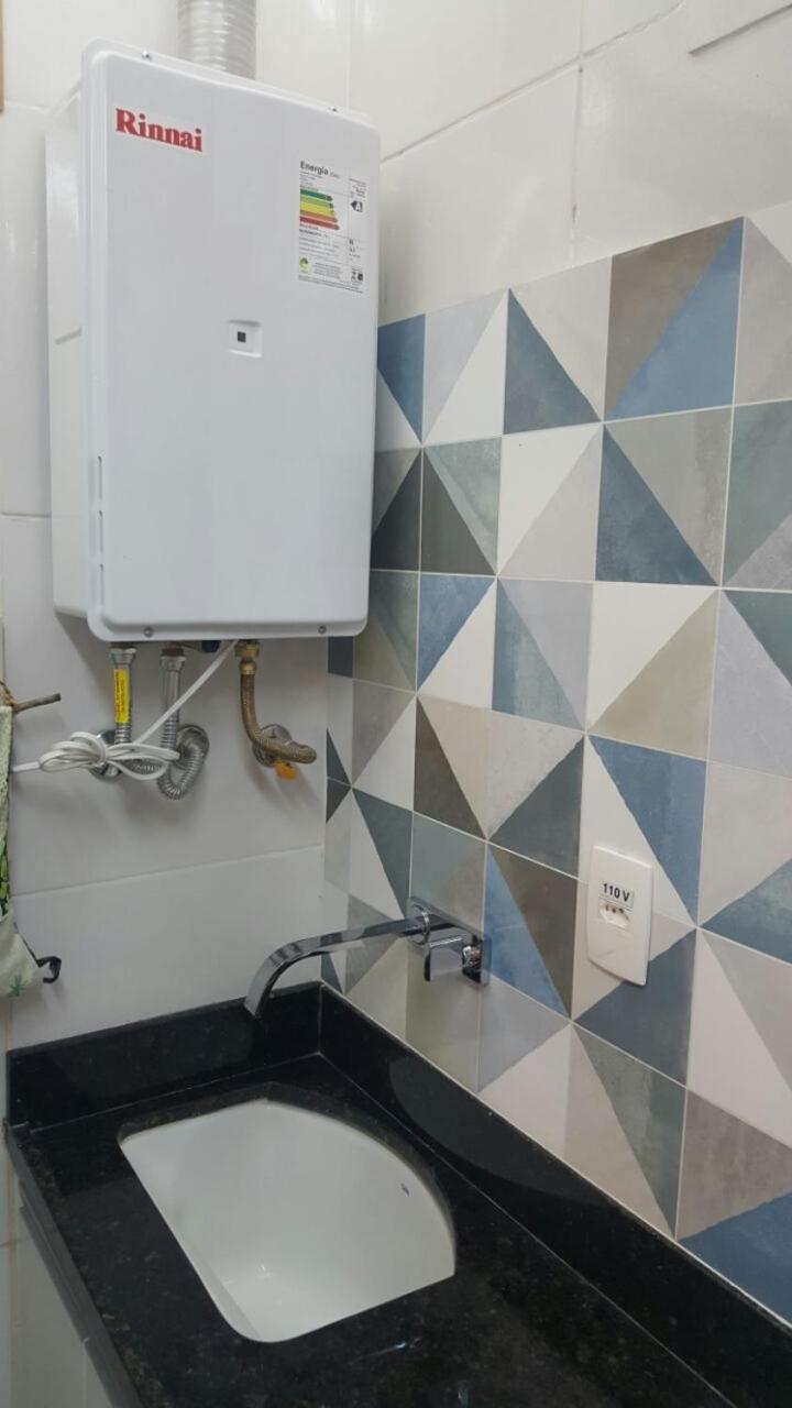 Reformadíssimo na quadra praia de Copacabana Posto 6 na melhor localização do Rio - WiFi 500Mb