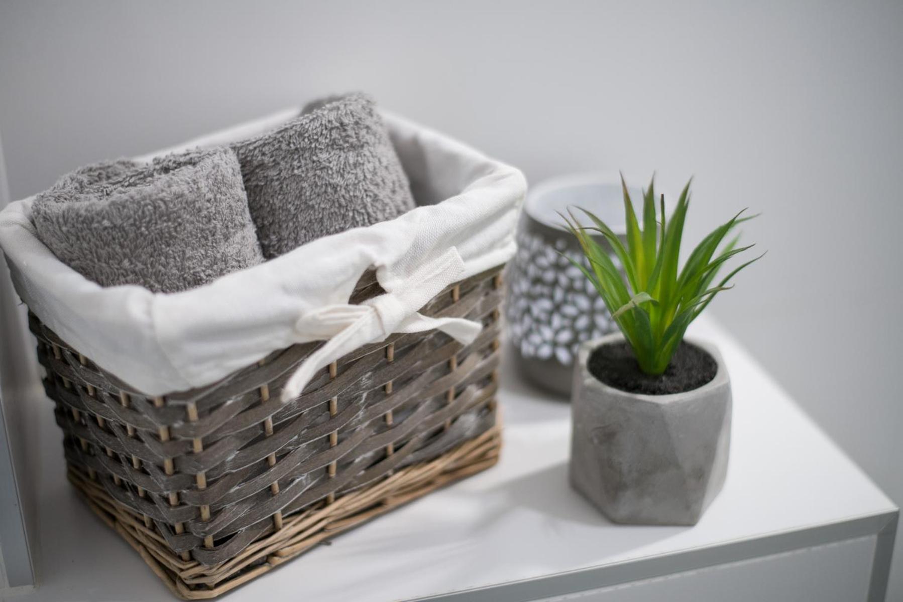 Bright & Stylish Studio Home, superbly located