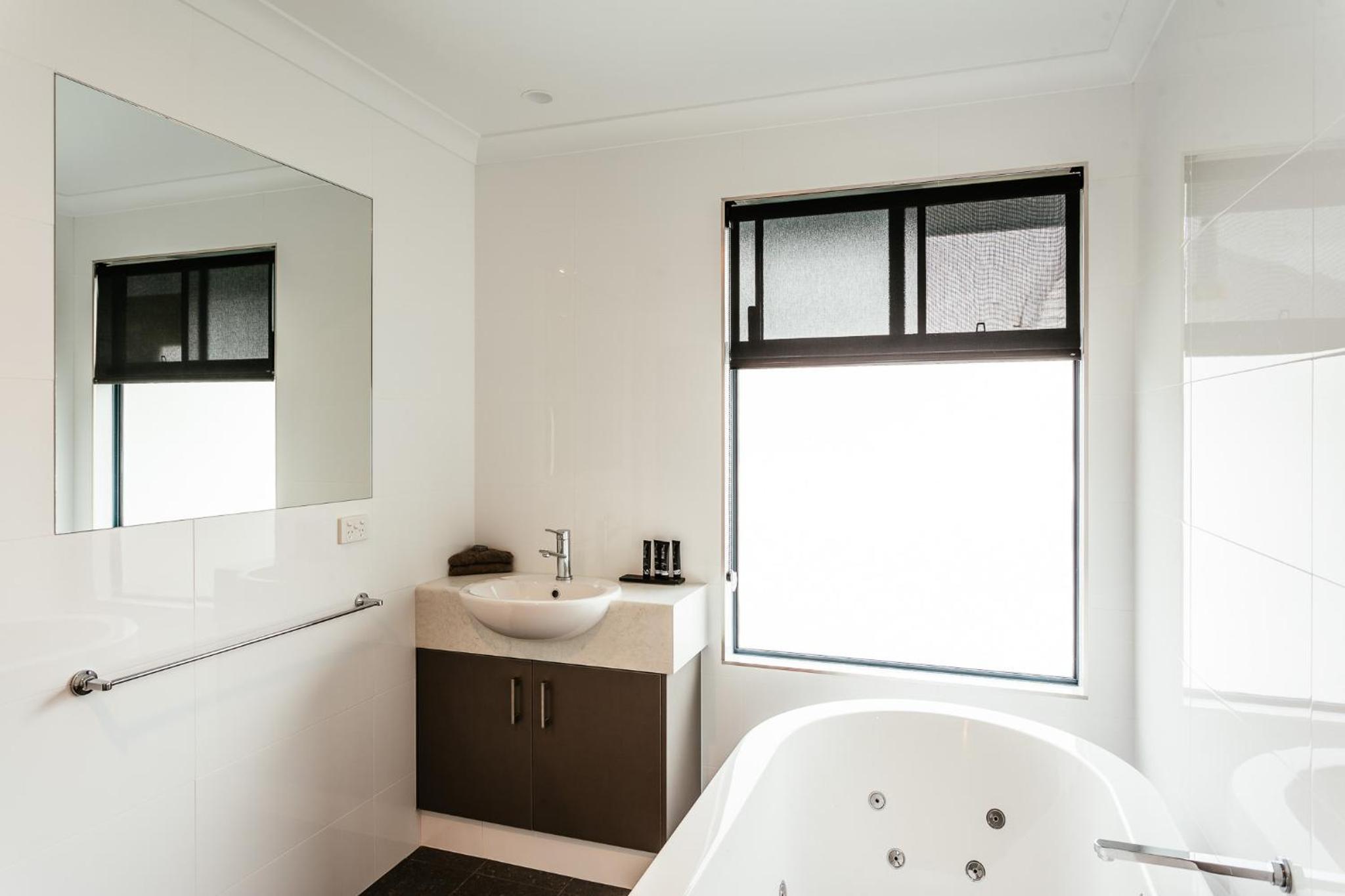 Dolphin Lodge Albany - Self Contained Apartments at Middleton Beach