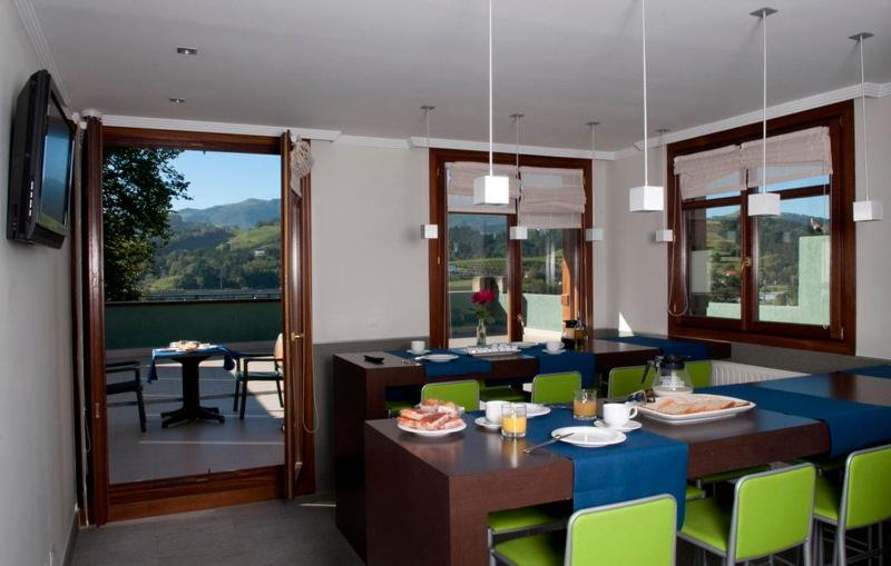 Talaimendi Apartamentuak Zarautz