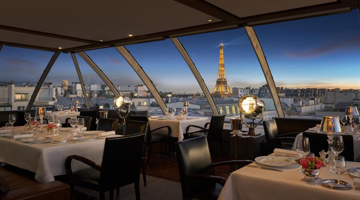 The Peninsula Paris 10