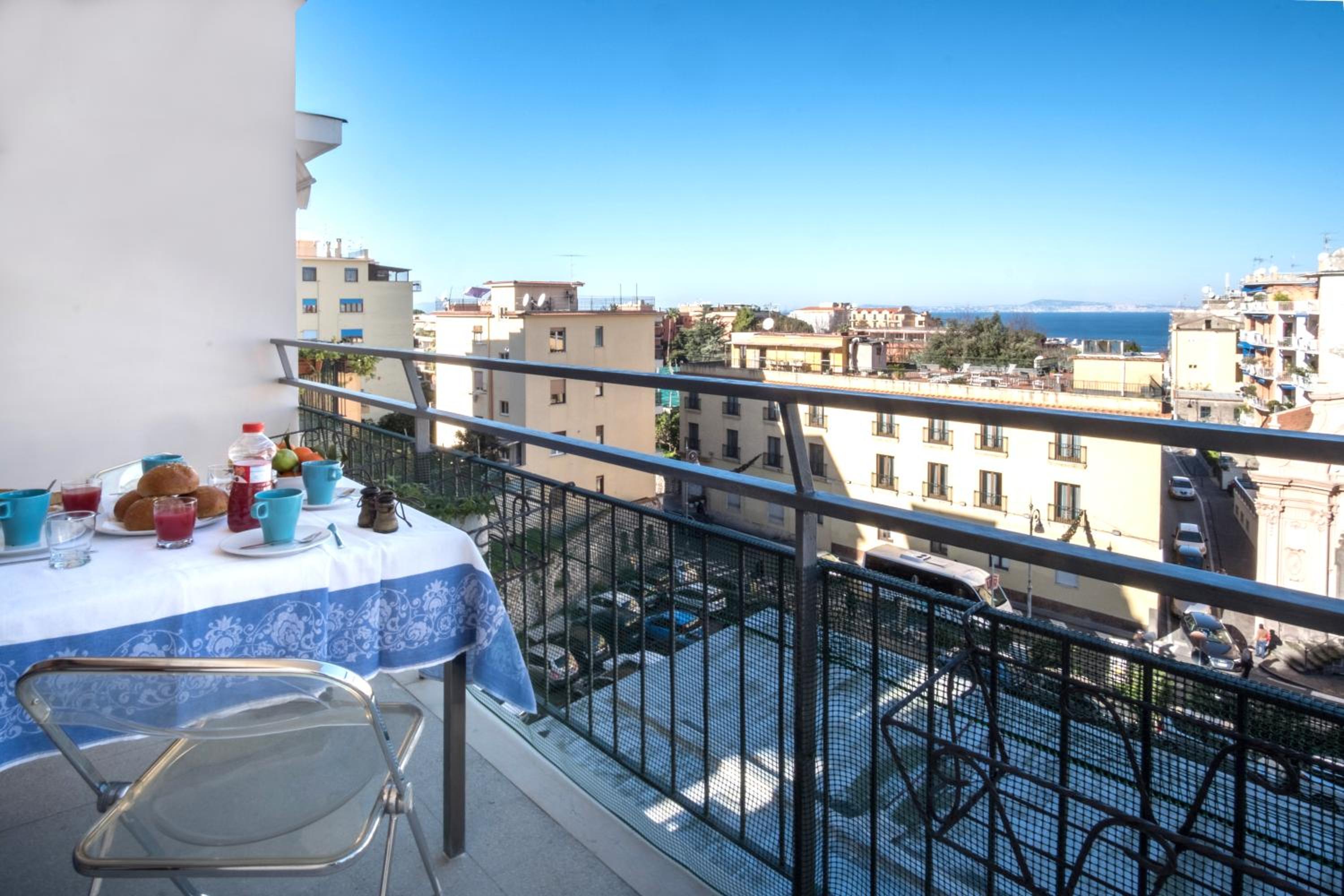 Amore Rentals - Appartamento Erica en Sorrento