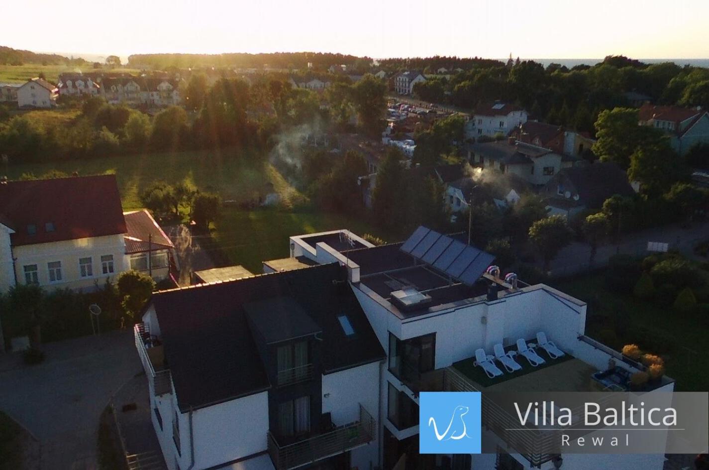 Apartamenty Villa Baltica Rewal - jacuzzi na dachu, wi-fi, parking w cenie
