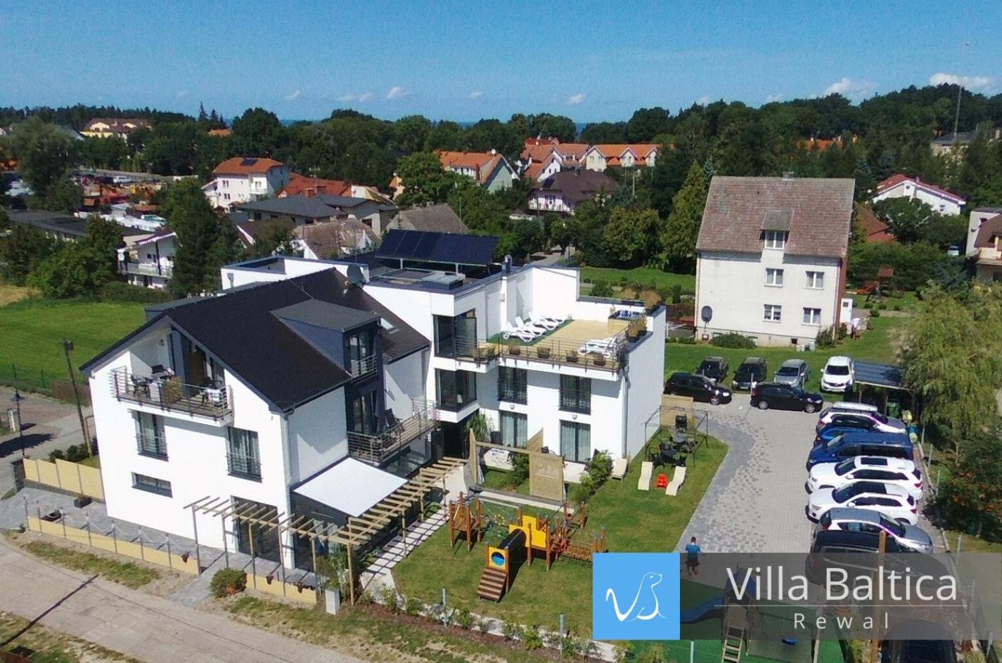 Apartamenty Villa Baltica Rewal - jacuzzi na dachu, wi-fi, parking w cenie