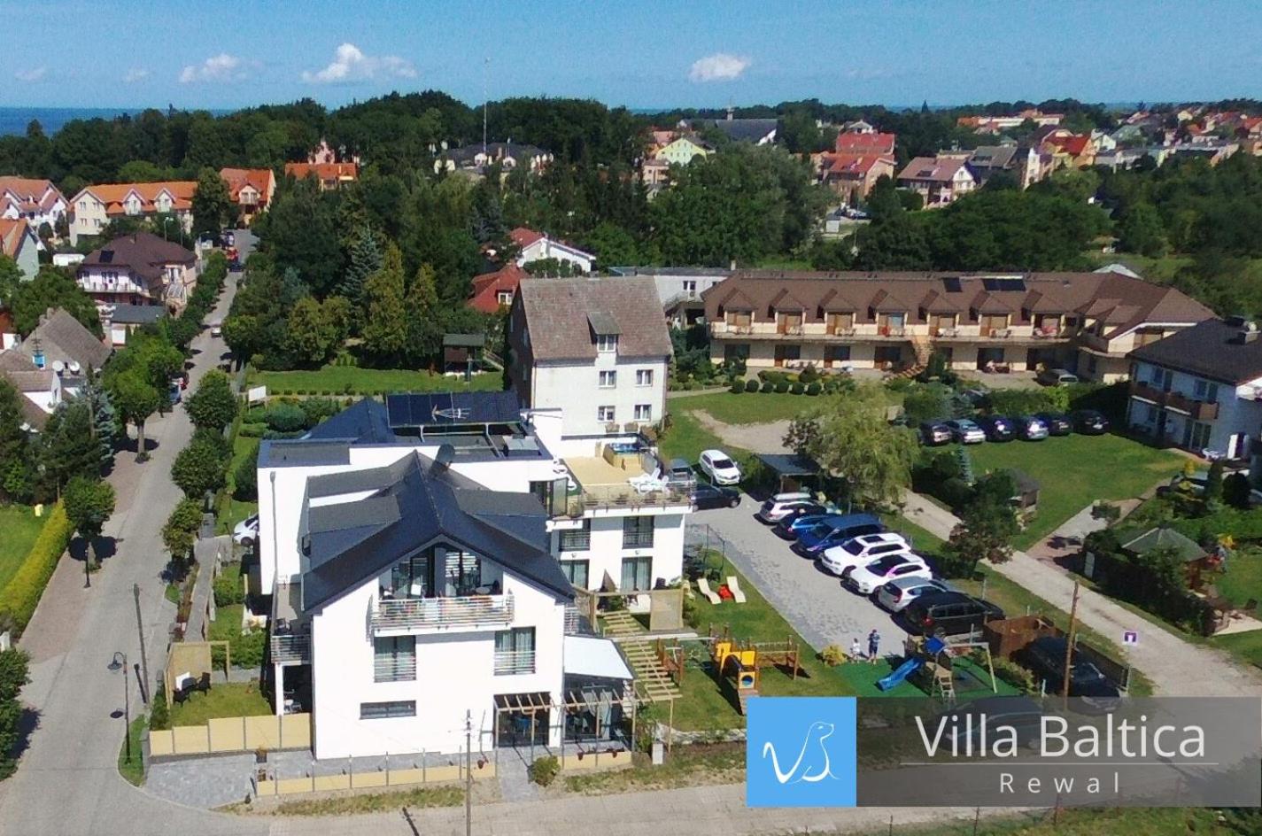 Apartamenty Villa Baltica Rewal - jacuzzi na dachu, wi-fi, parking w cenie