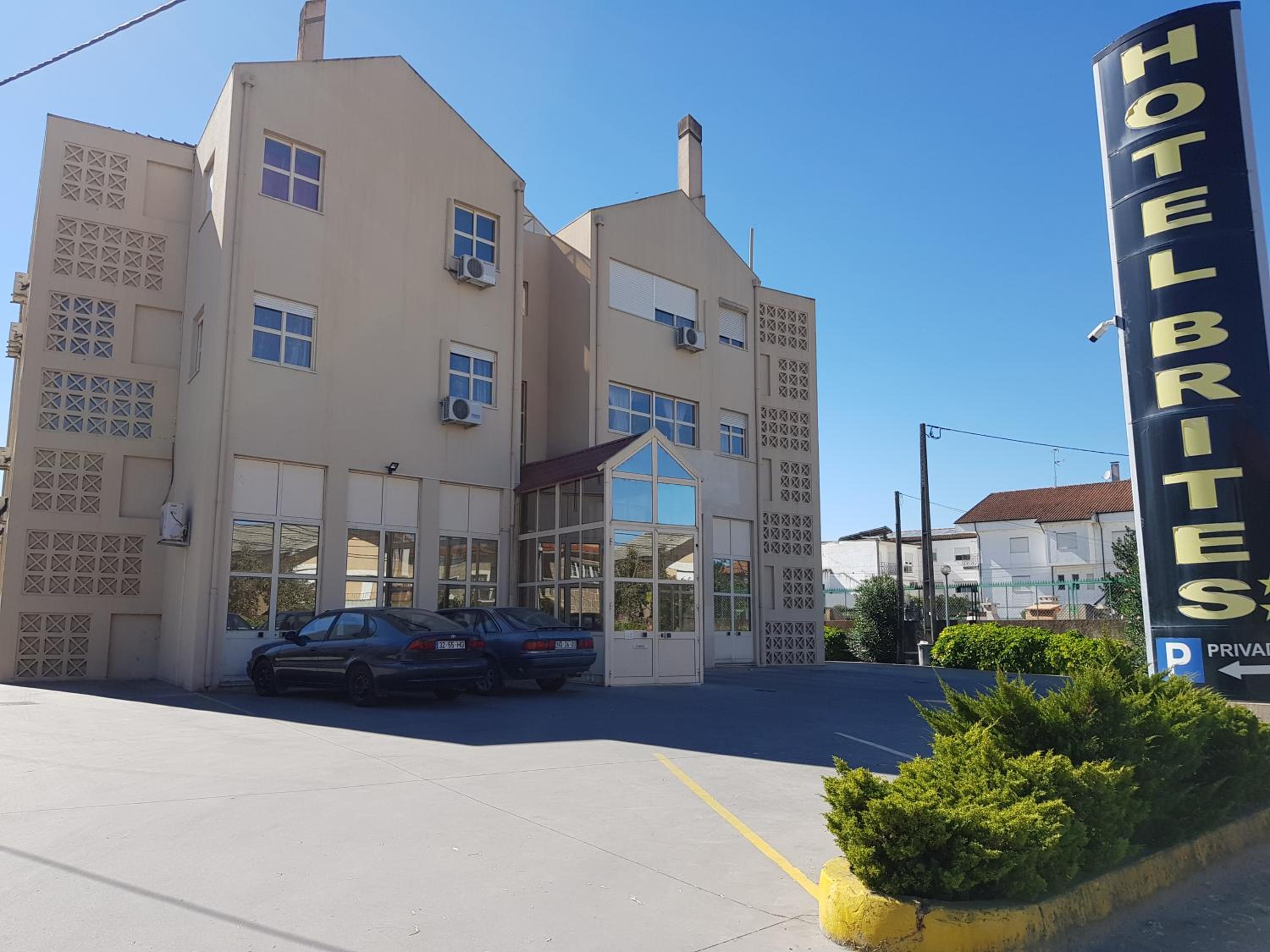 Hotel Brites - Image 1