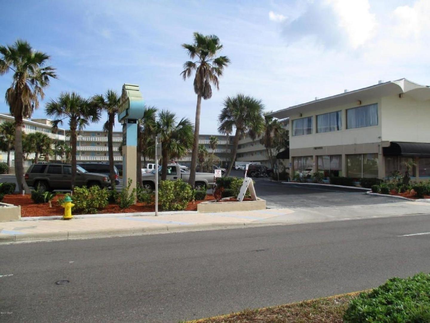 Ocean View - Direct Ocean Front-Pool Is Open