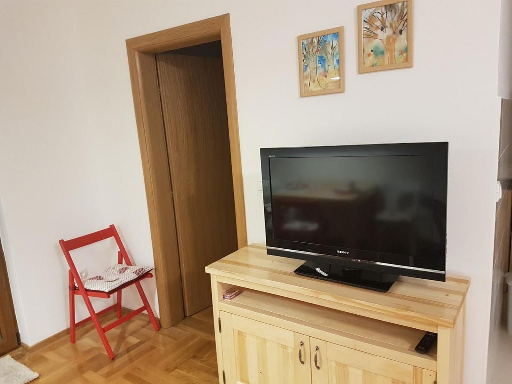 Photo 38