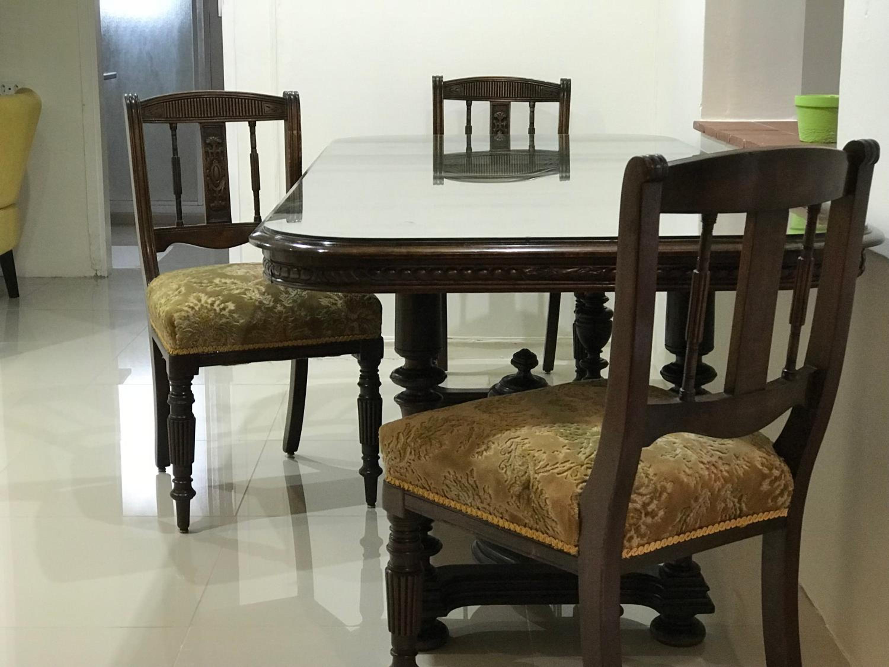 Edens Guest House