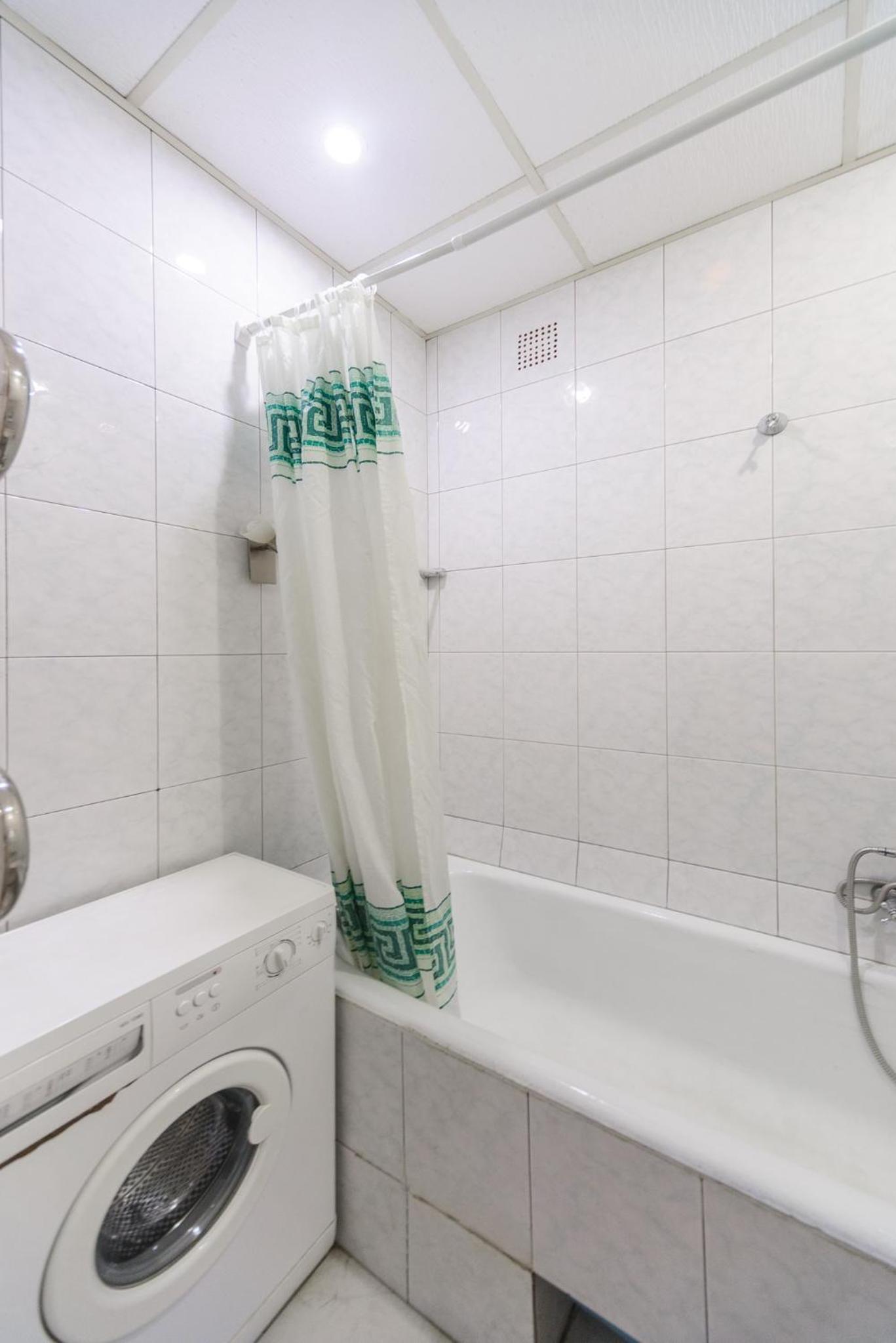 Apartment near Olympic Stadium view 4