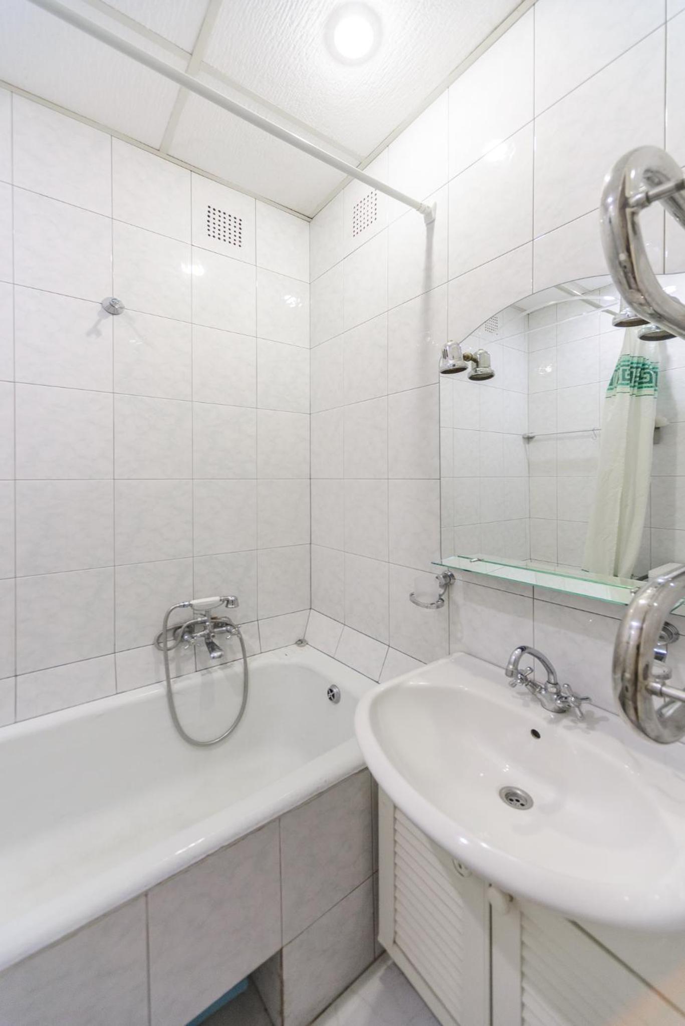Apartment near Olympic Stadium view 3