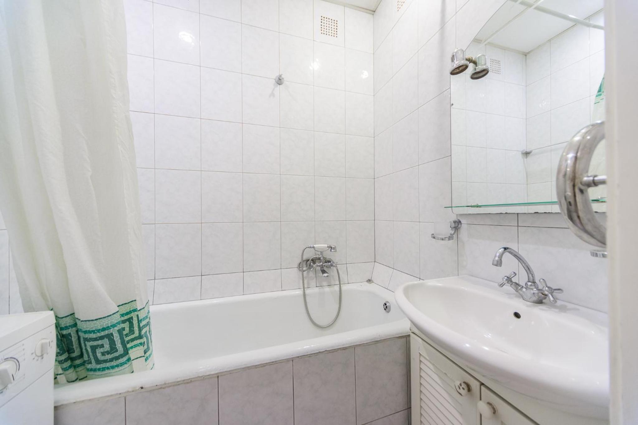 Apartment near Olympic Stadium view 5