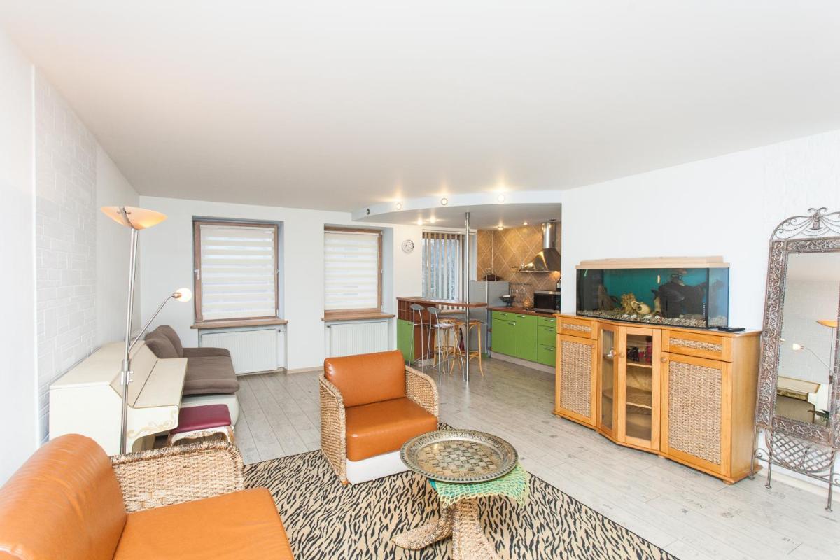 Apartment with jacuzzi in Old Town view 3