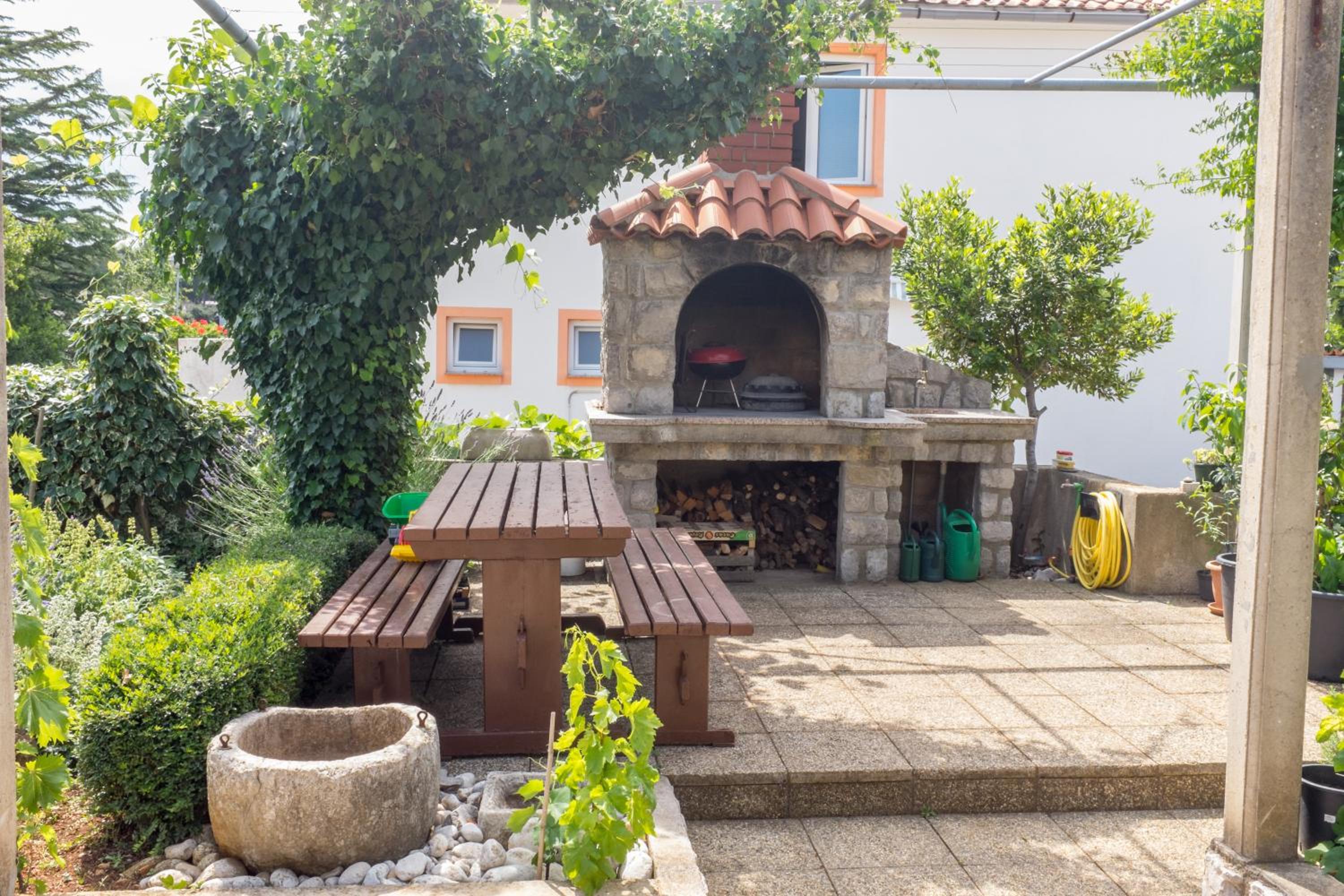 Apartmani Pina view 2