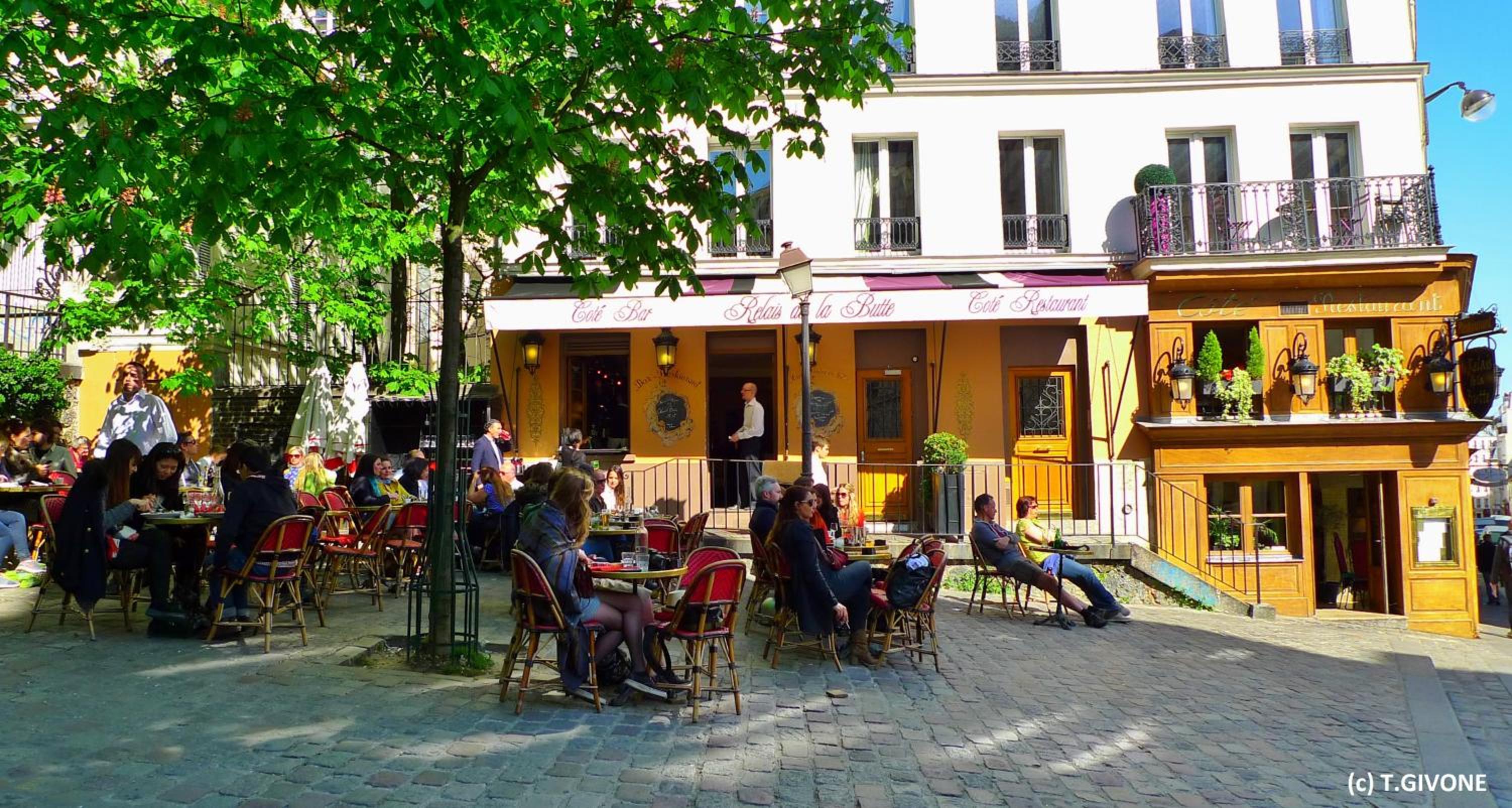 Abbesses Montmartre Apartment