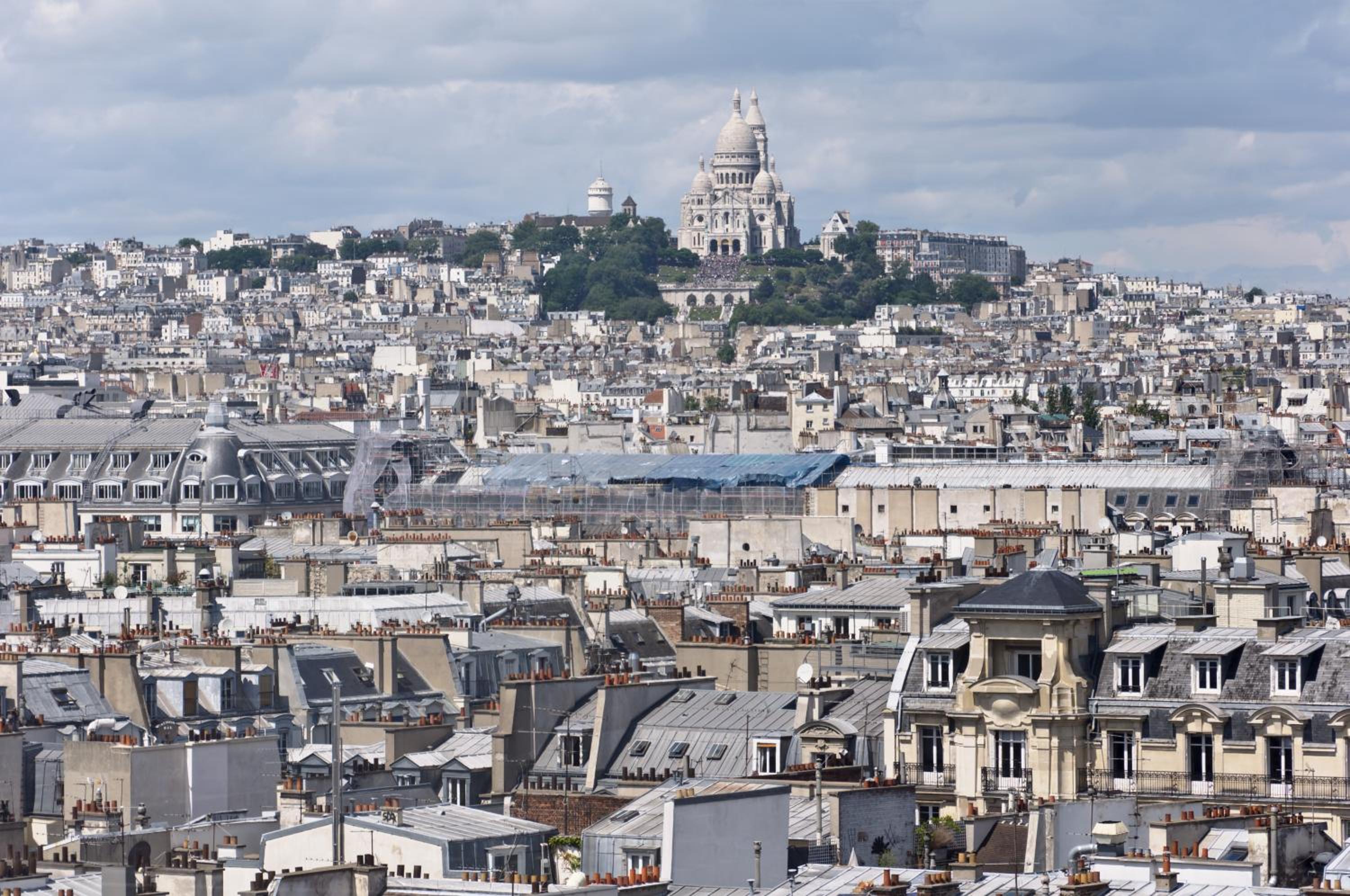 Abbesses Montmartre Apartment