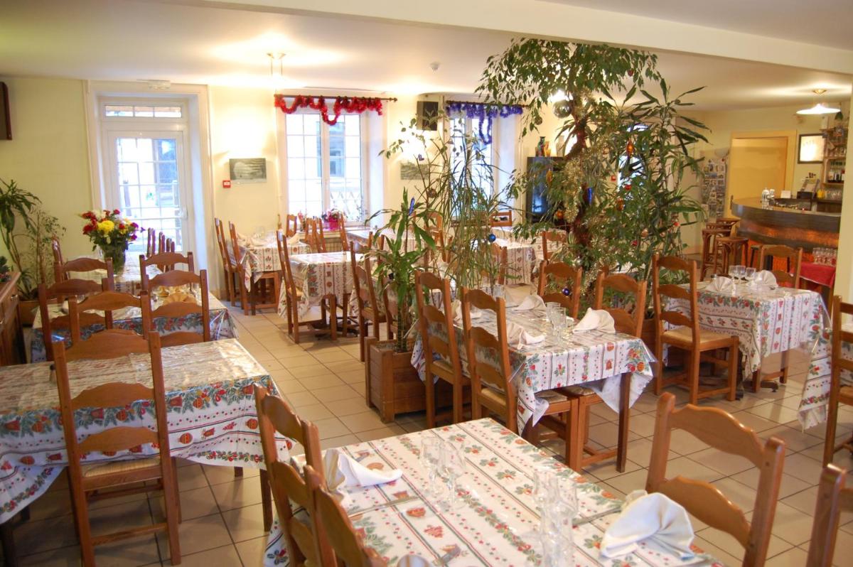 restaurant