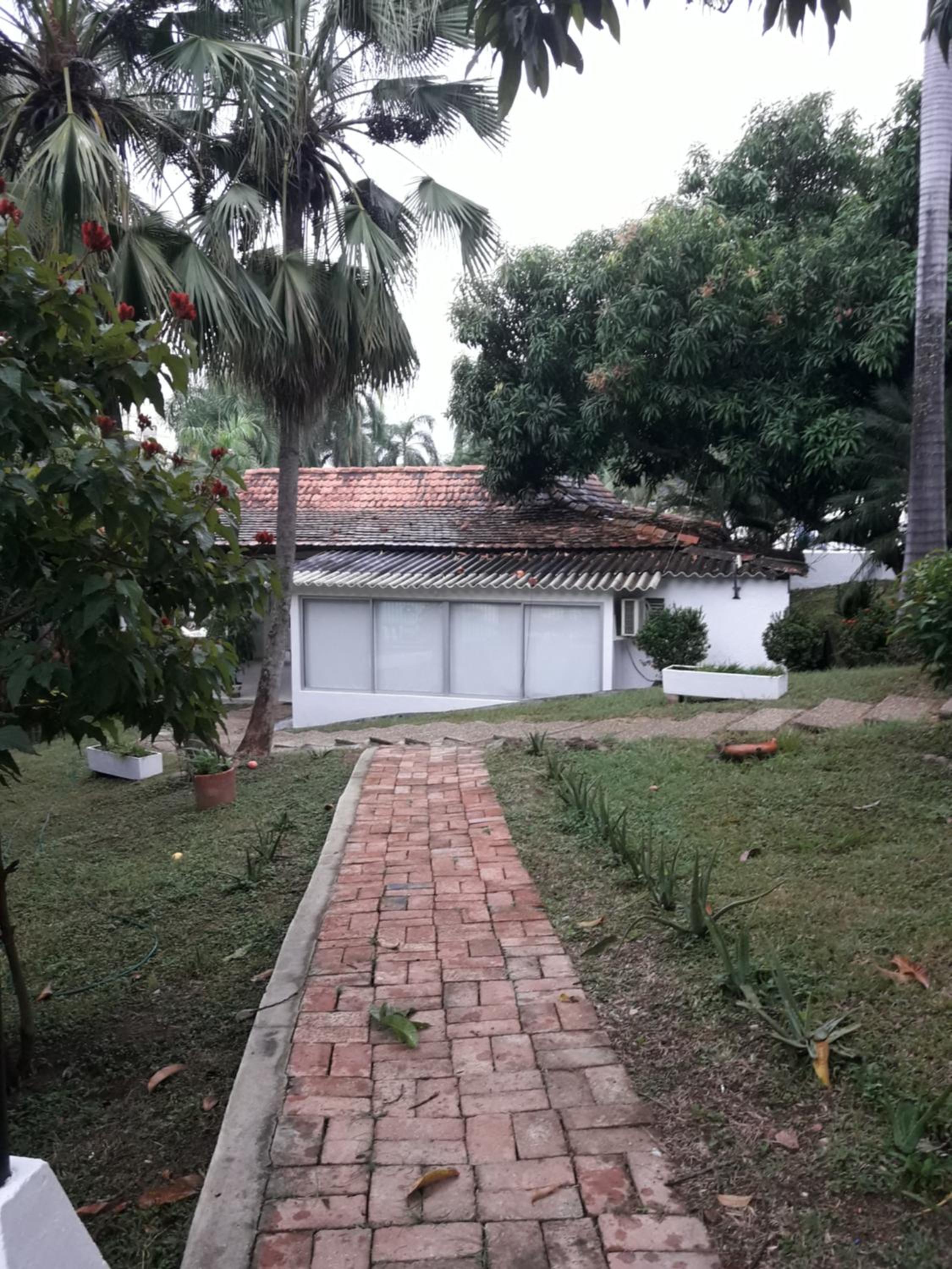 girardot resort apto102