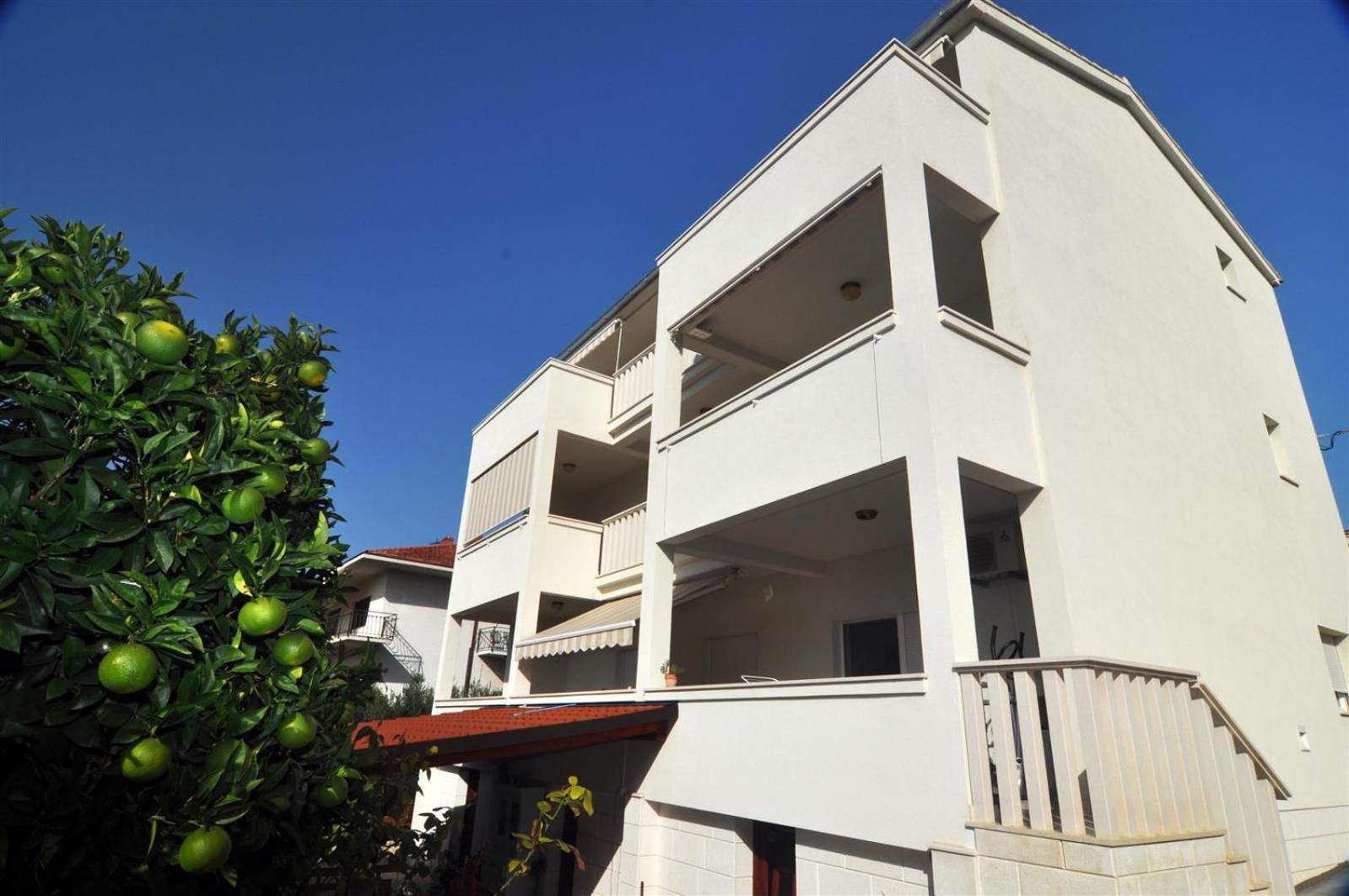 T&T Sea View Apartments view 2