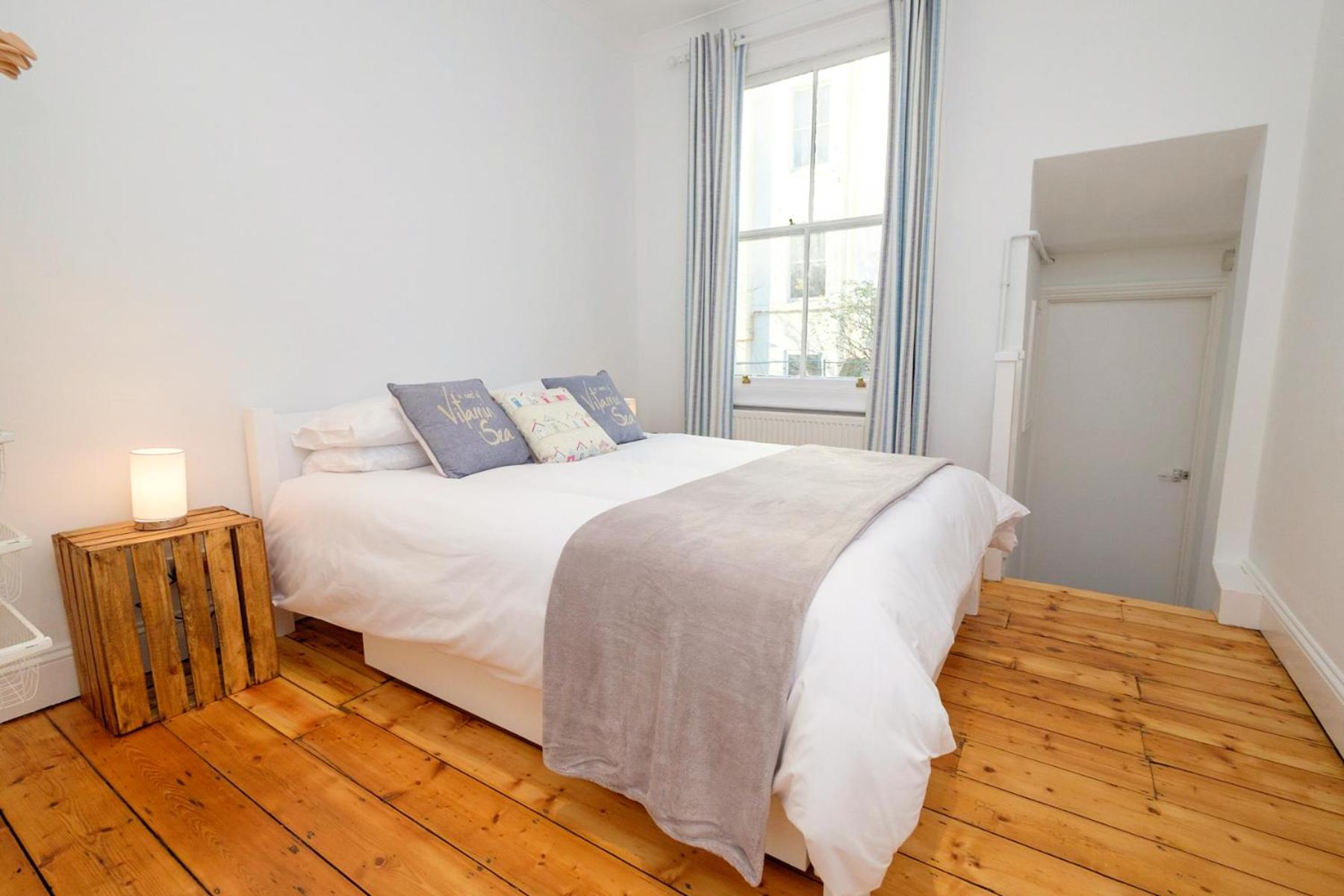 Central Garden Apartment view 2