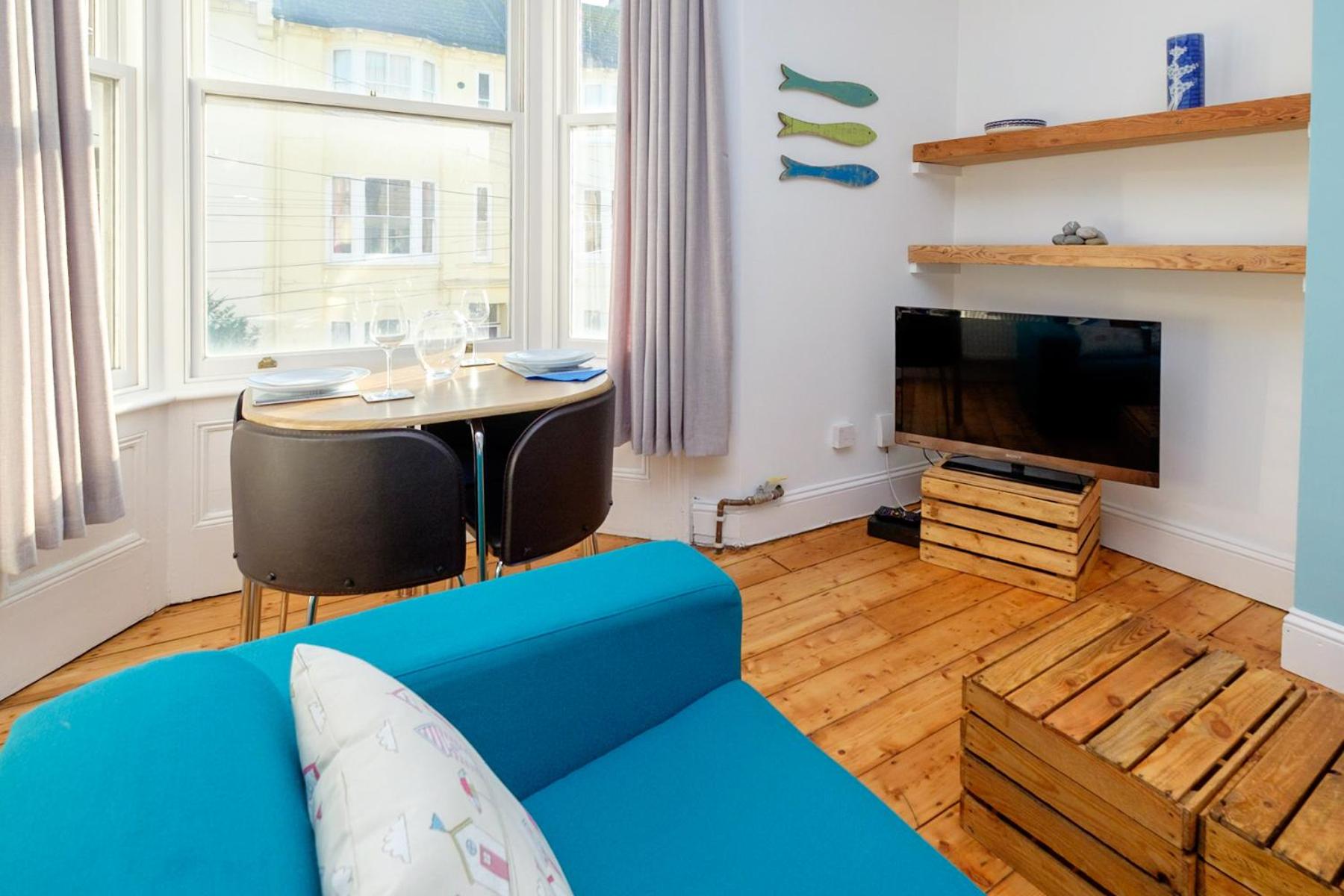 Central Garden Apartment view 5