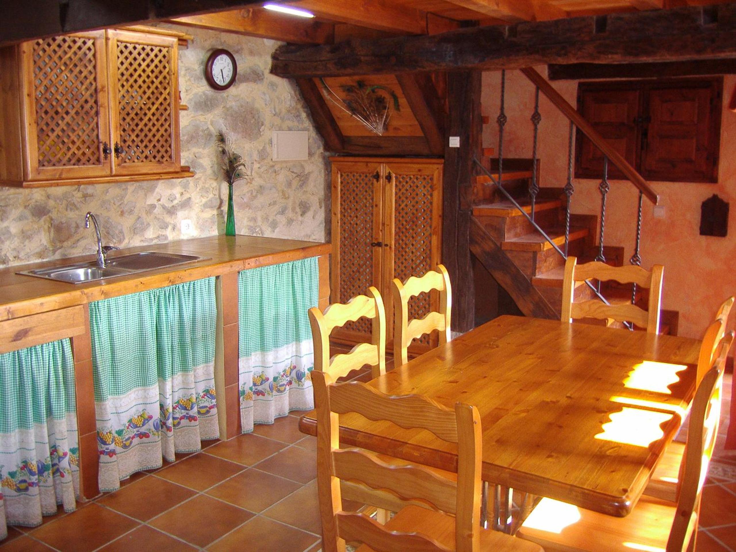 Photo 33