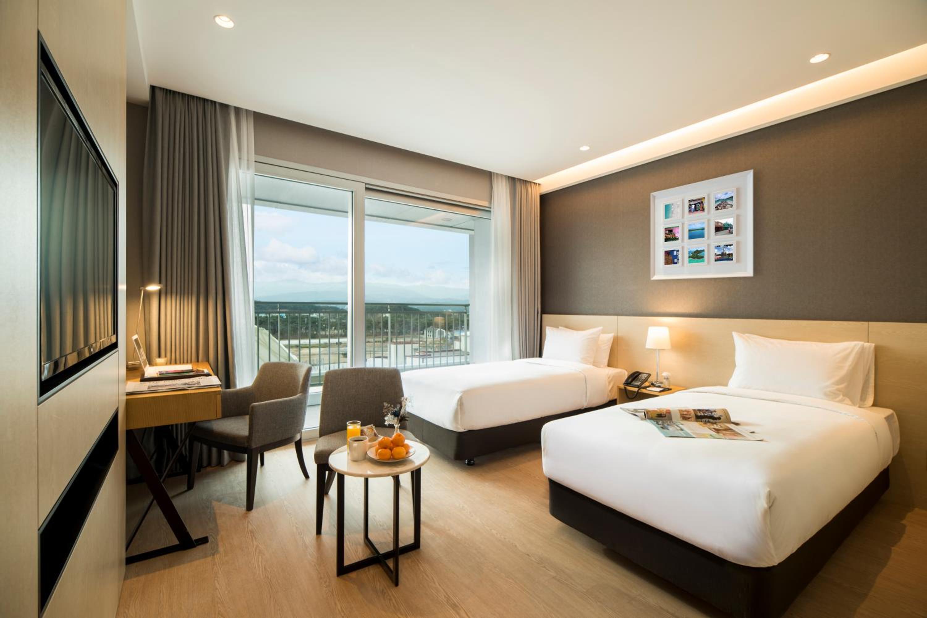 St. John's Hotel 28