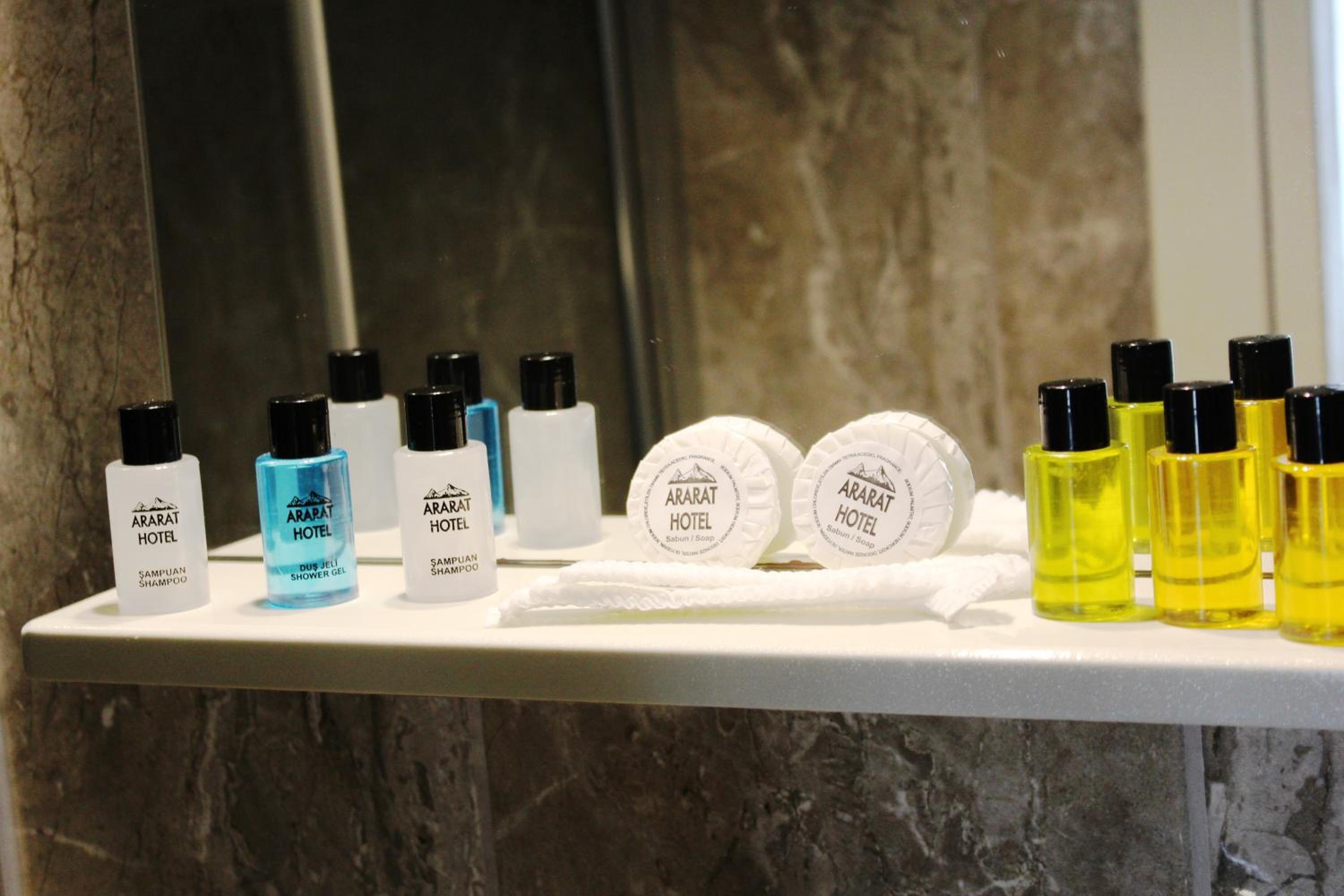 Ararat Hotel - Image 25