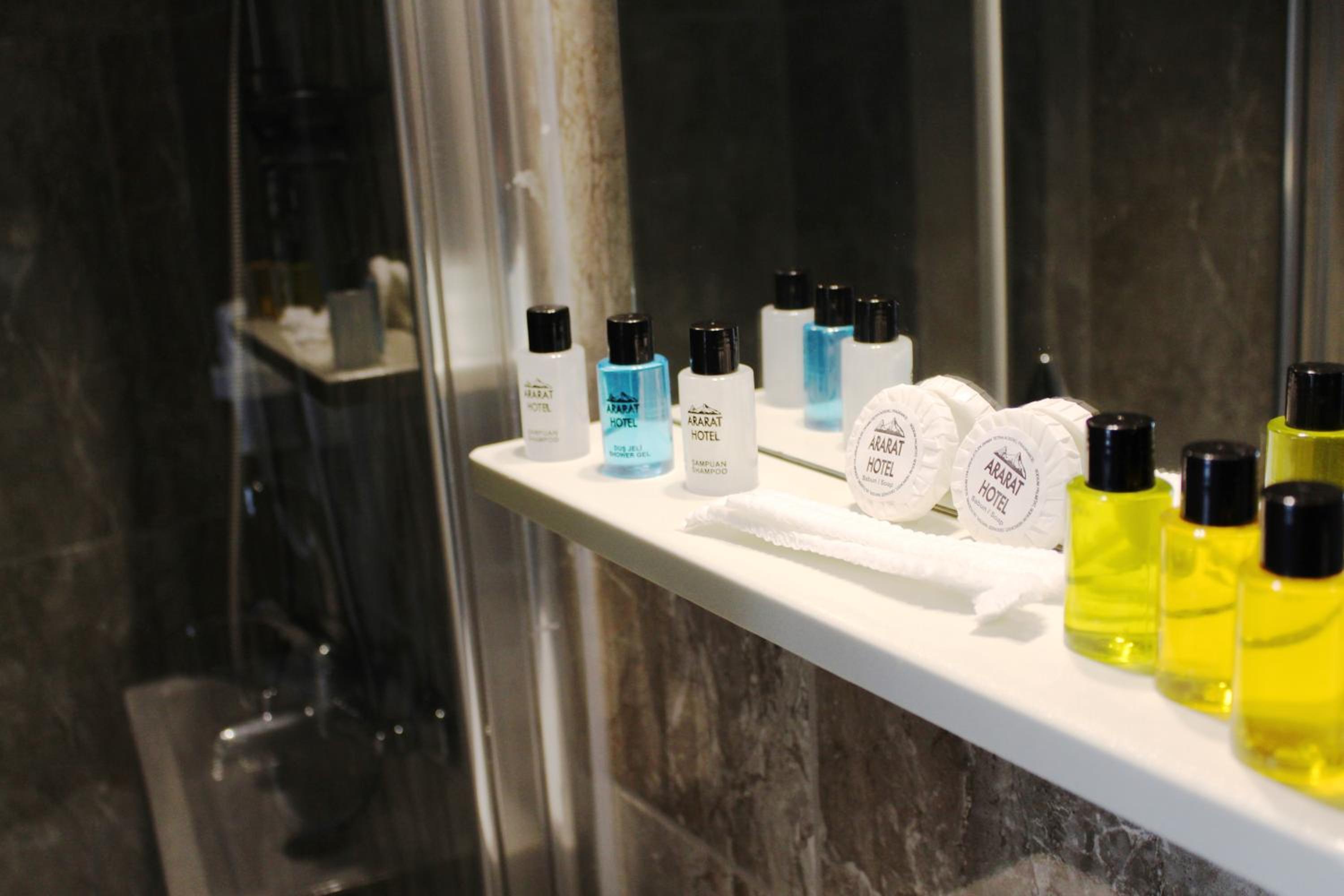 Ararat Hotel - Image 24