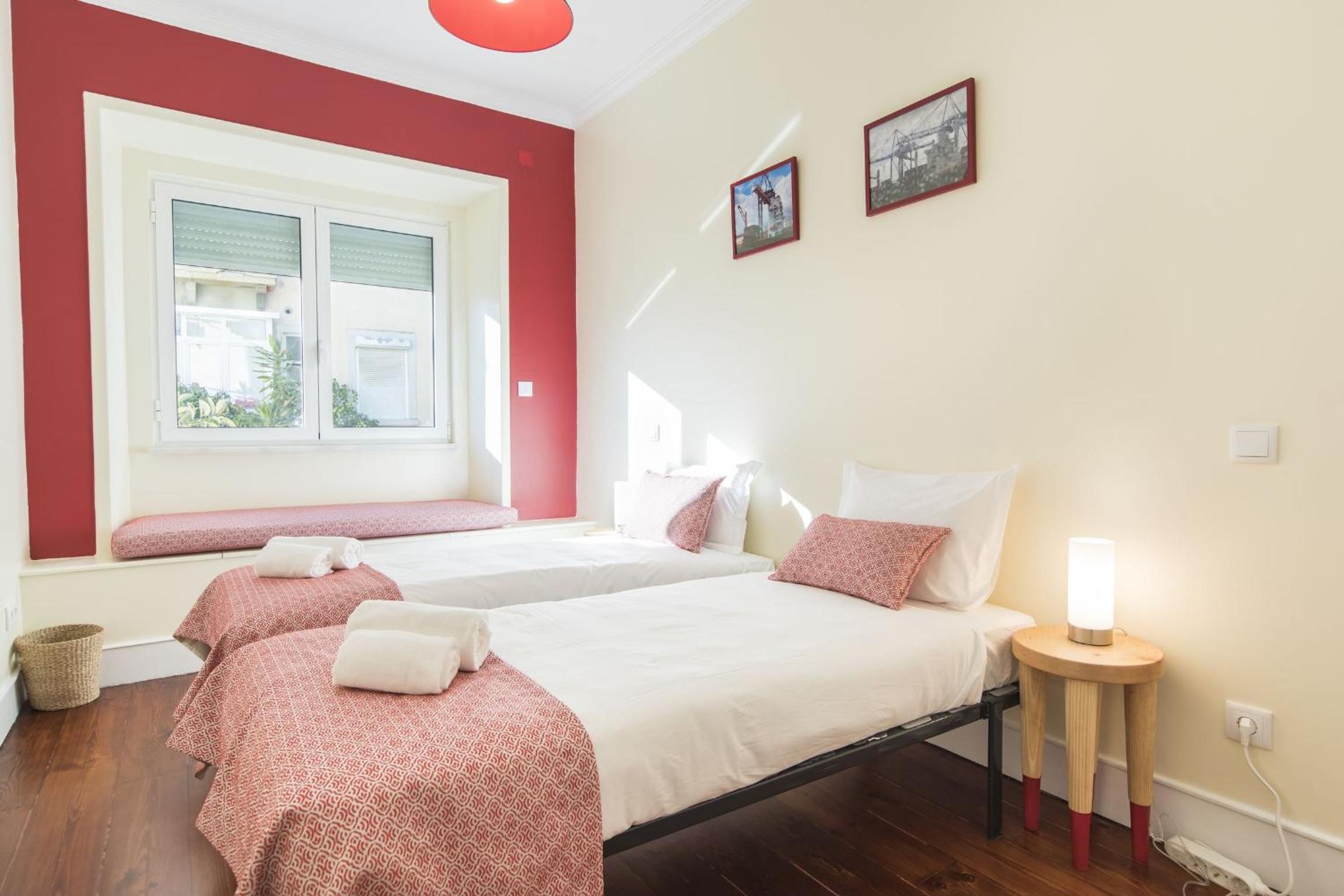 Spacious 4bdr River View view 5
