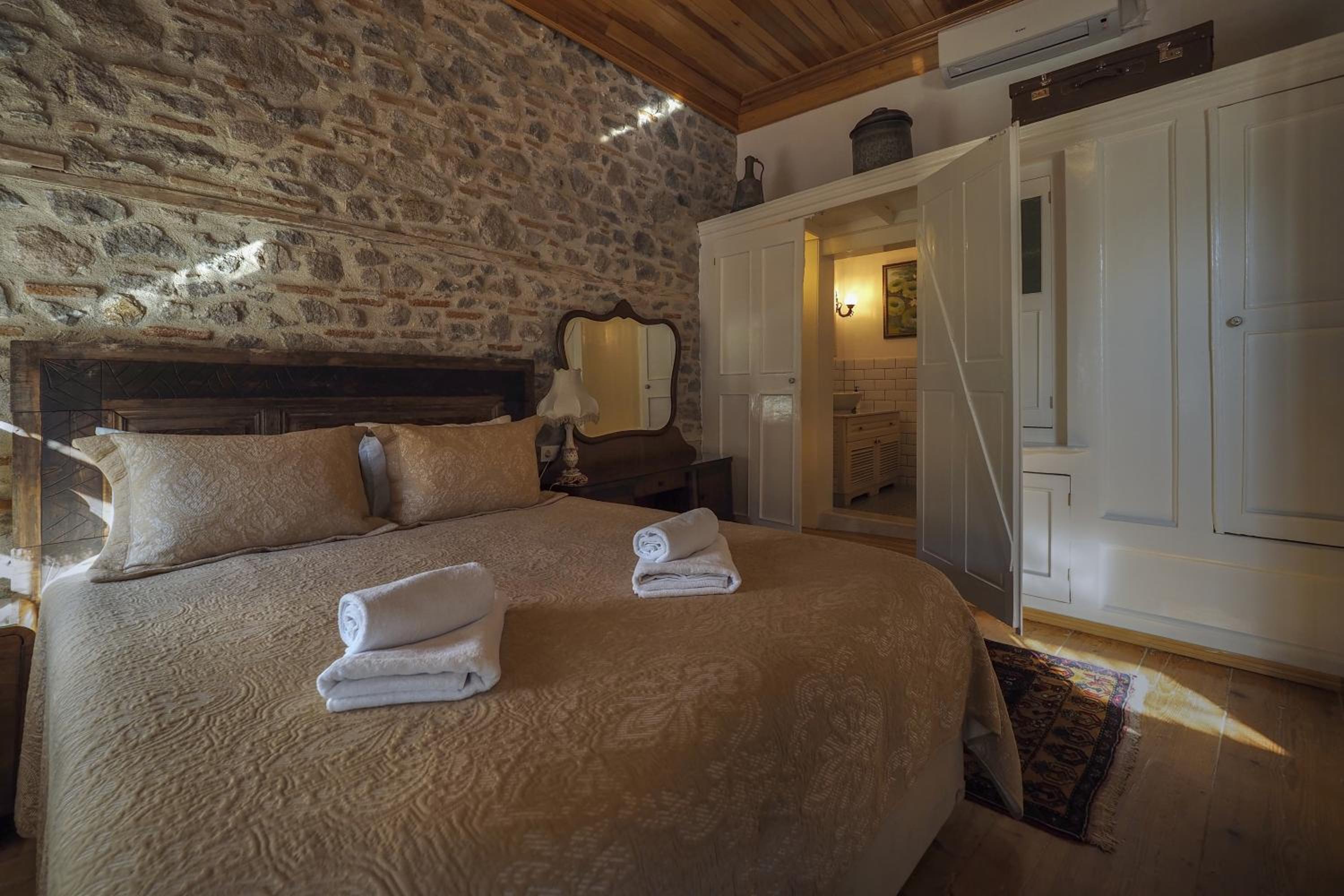 Dutlu Konak - Image 34